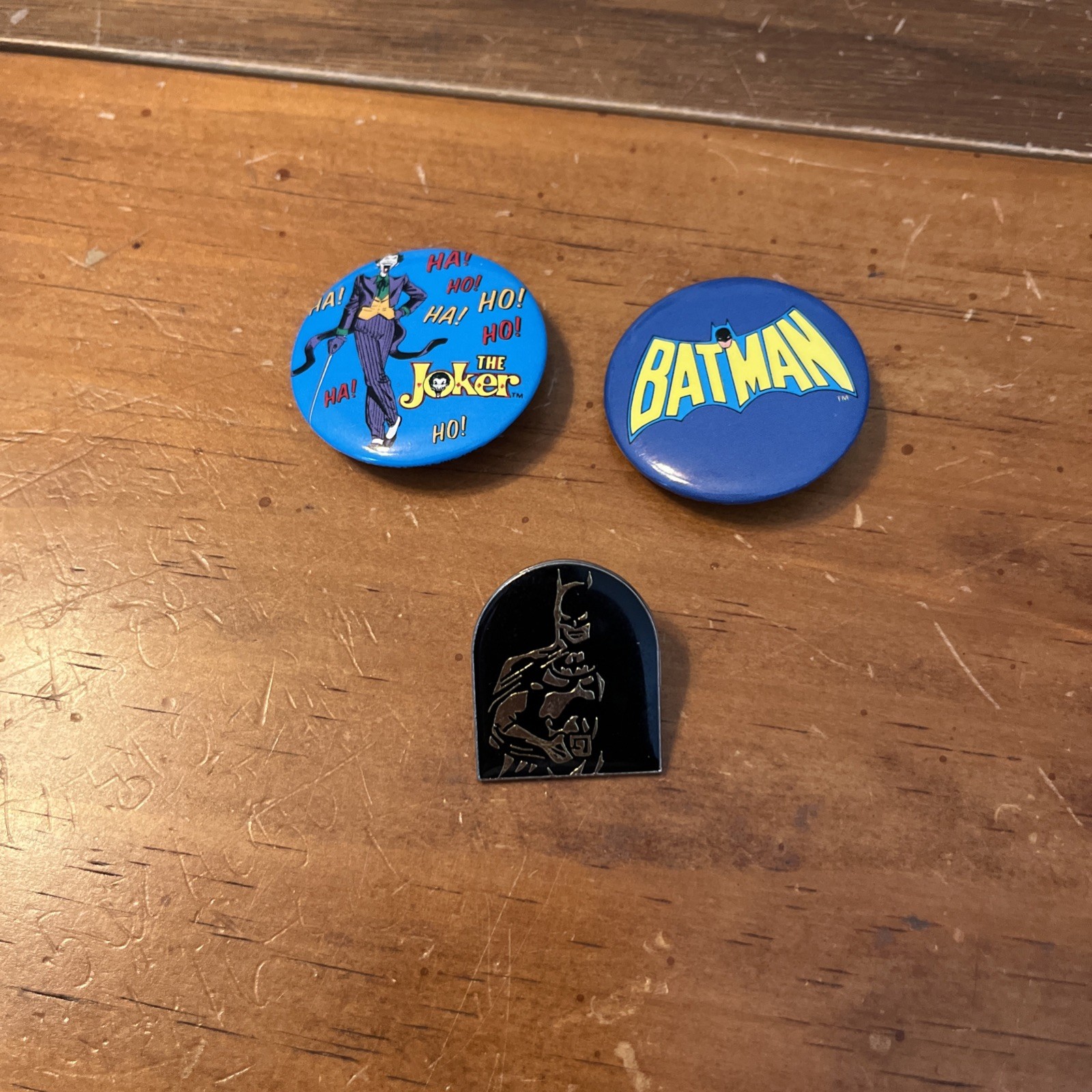 Vintage 1968, 1970 Batman And Joker Button Lot of 3 (2 Buttons + 1 Pin)