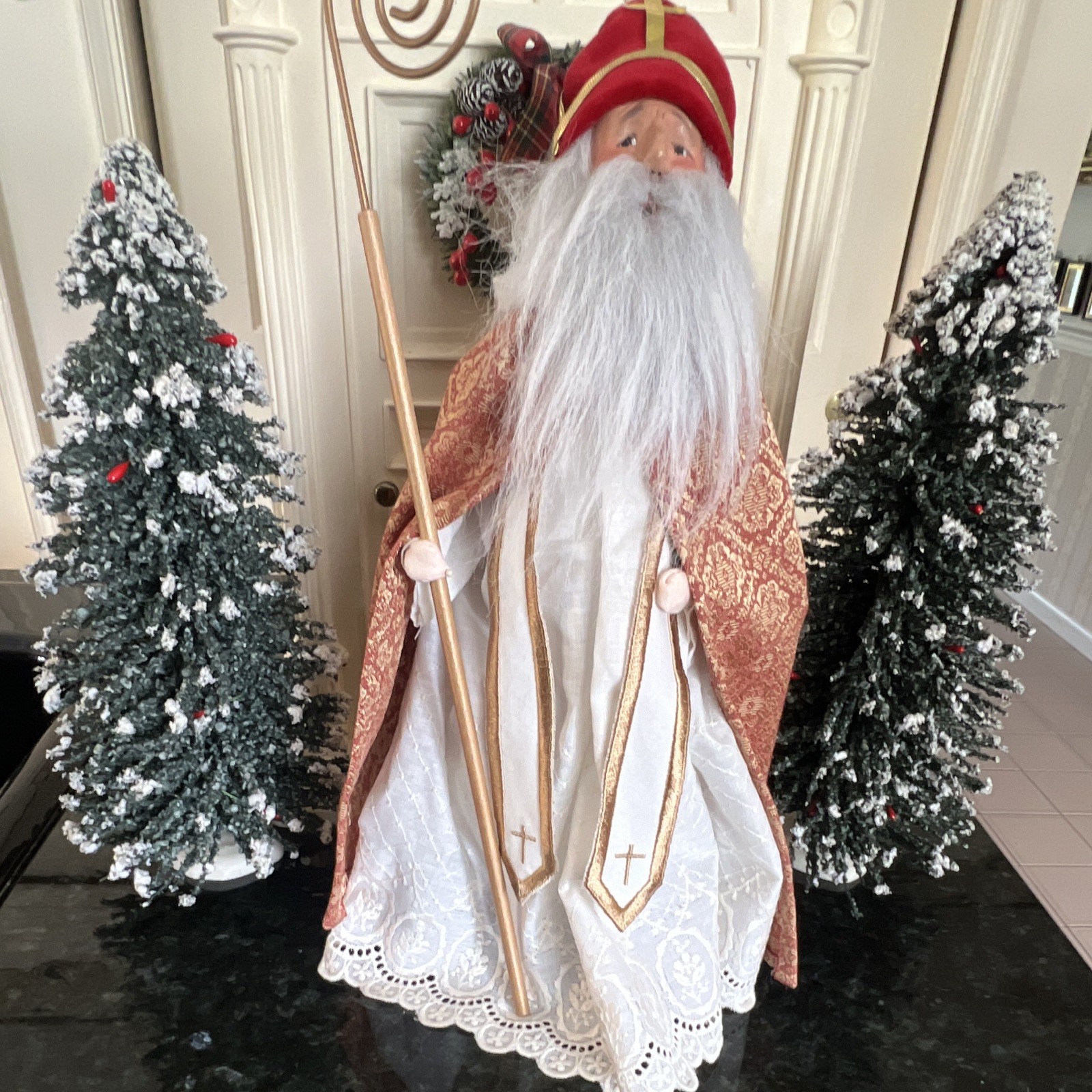 2004 Saint Nicholas w/ stunning robe, eyelet smock, & religious sash/staff READ 2004 Saint Nicholas w/ stunning robe, eyelet smock, & religious sash/staff READ