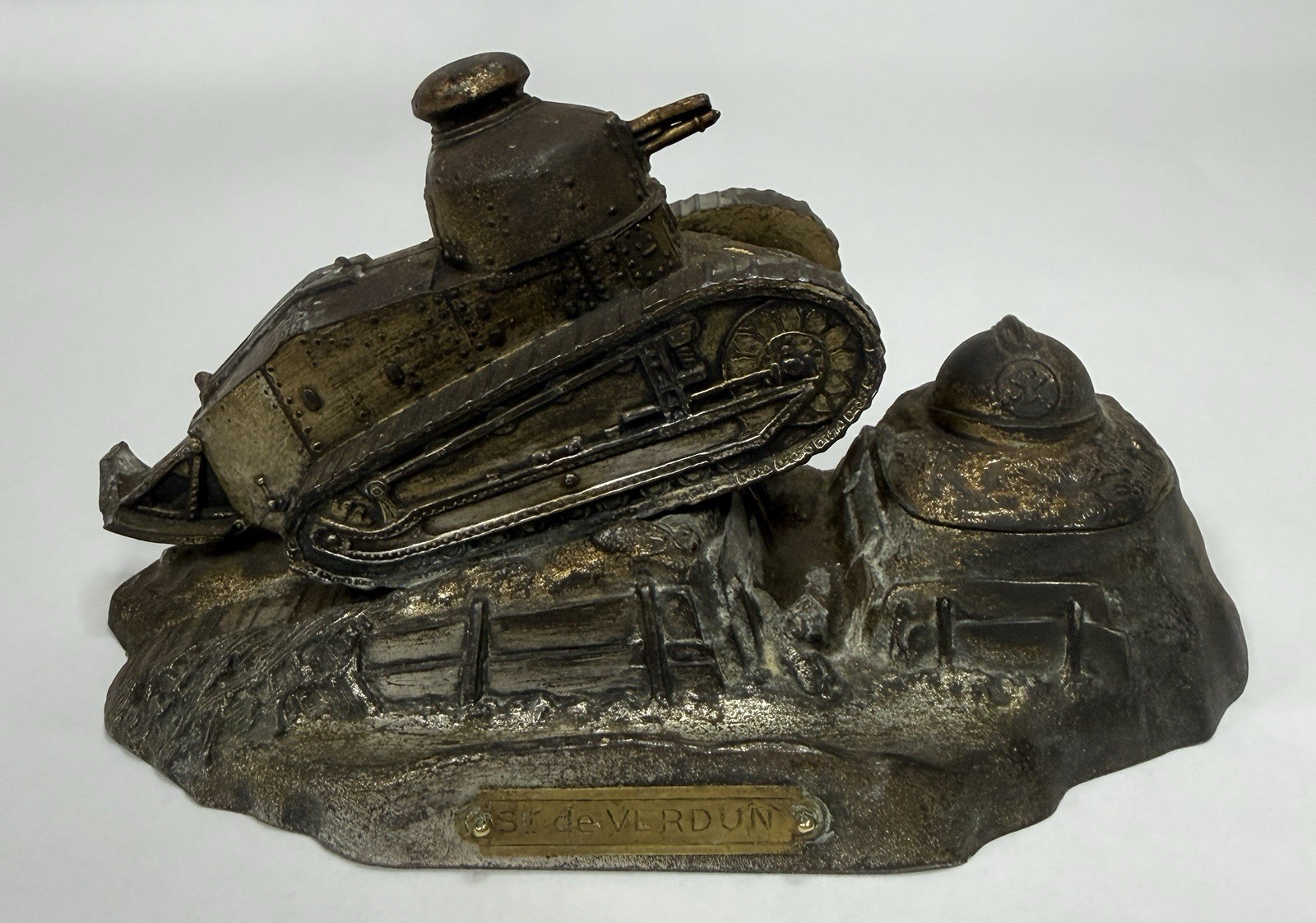 WWI French Trench Art Inkwell Renault FT17 Tank Helmet Souvenir de Verdun B31