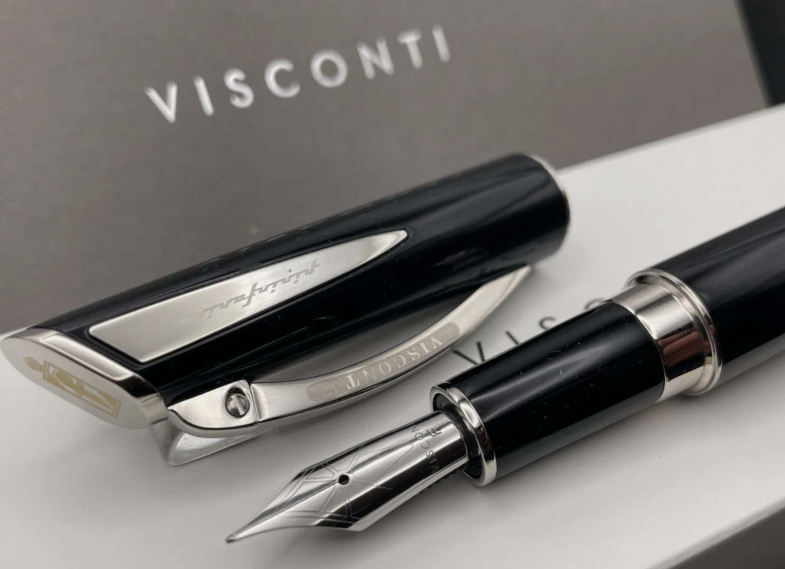 Visconti Italy Pininfarina XL Black+Steel Fountain $395 New (F, M, B, or XF Nib) Visconti Italy Pininfarina XL Black+Steel Fountain $395 New (F, M, B, or XF Nib)