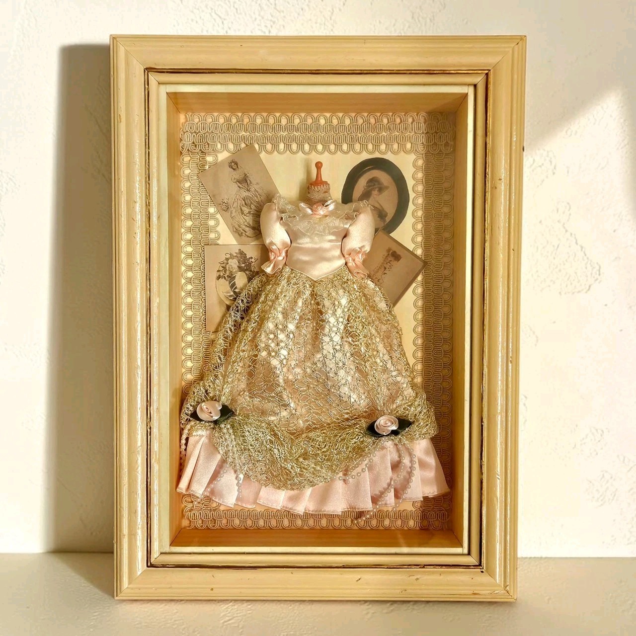 Vintage Antique Arister Gifts Shadow Box Wood Frame Victorian fashion dress 1980