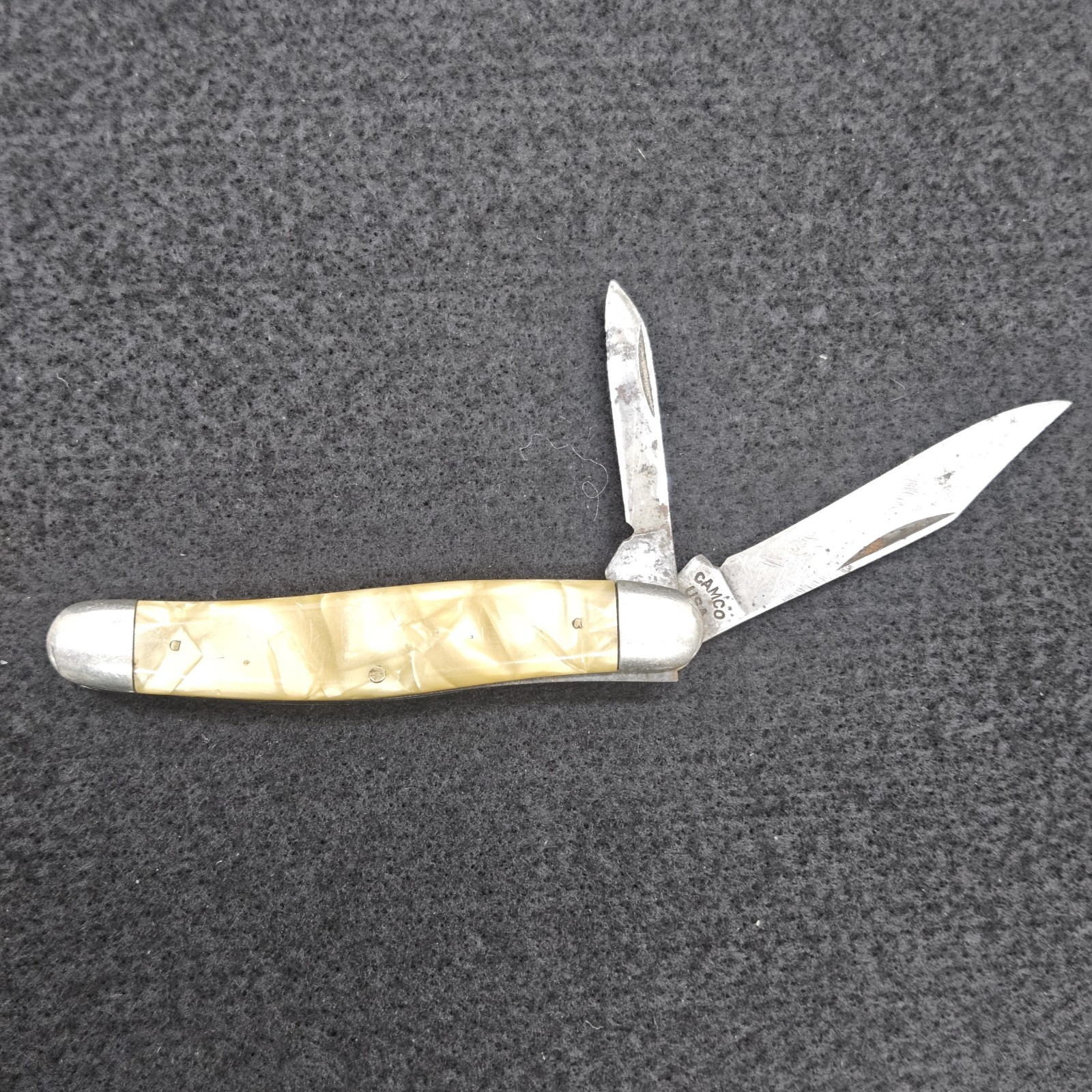 Vintage Camco USA 2 Blade Folding Pocket Knife Pearl Handle Vintage Camco USA 2 Blade Folding Pocket Knife Pearl Handle