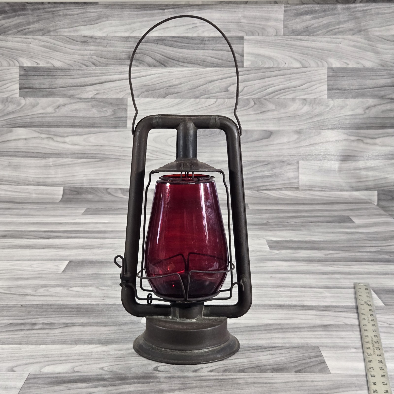 Antique Vintage C. T. Ham Mfg Co No0 Clipper Tubular Kerosene Lantern Red Globe