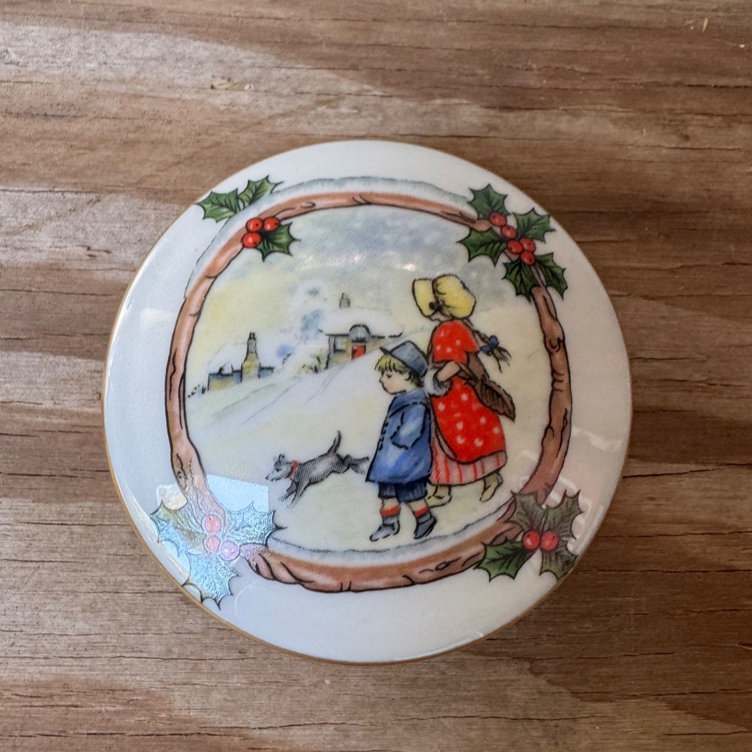 Castel Limoges France Porcelain Trinket Box Christmas Winter Scene Children