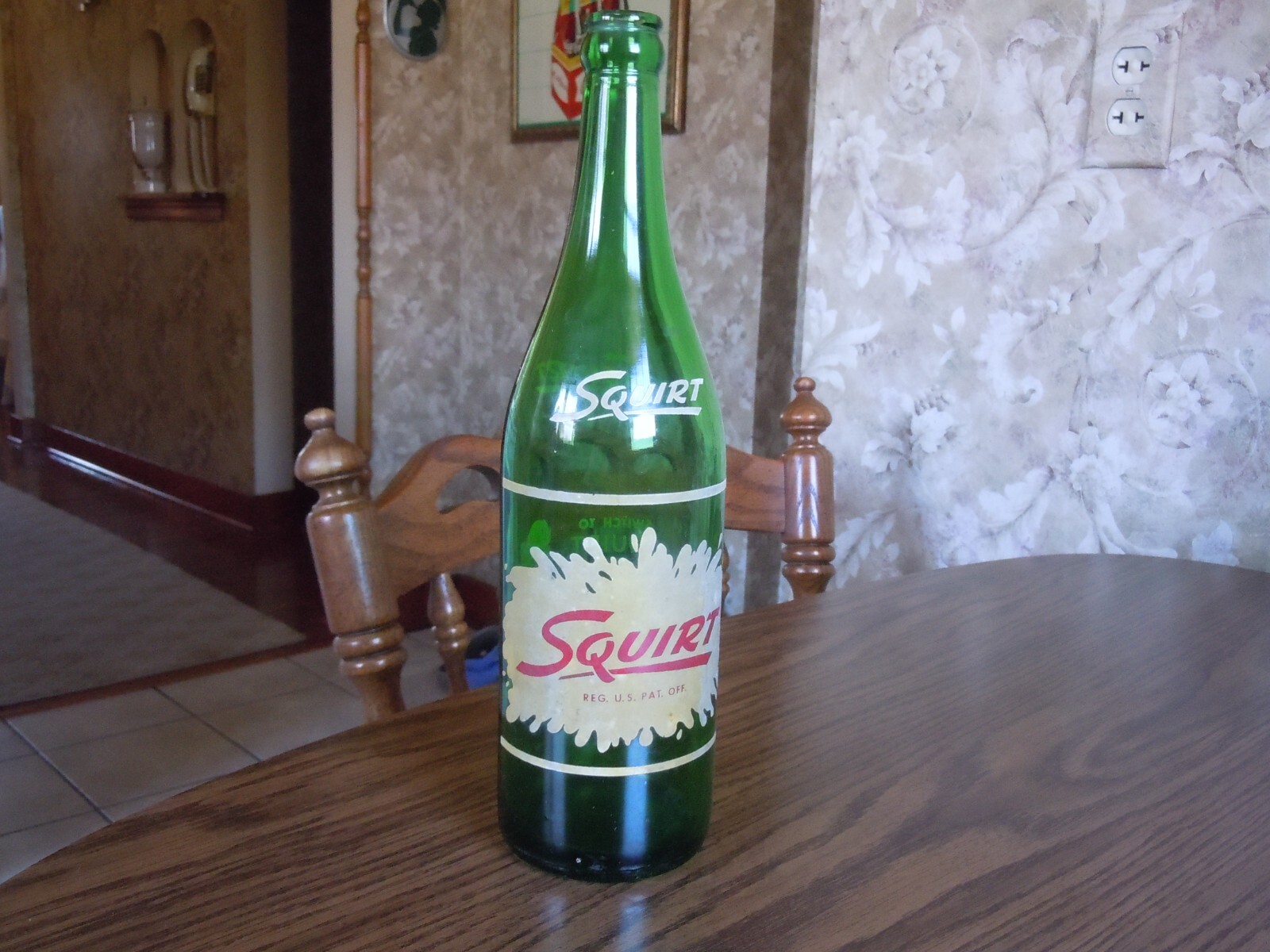 Large Vintage SQUIRT Soda/Pop Bottle - 1 Pint 8 oz. - 1958 - very nice Large Vintage SQUIRT Soda/Pop Bottle - 1 Pint 8 oz. - 1958 - very nice