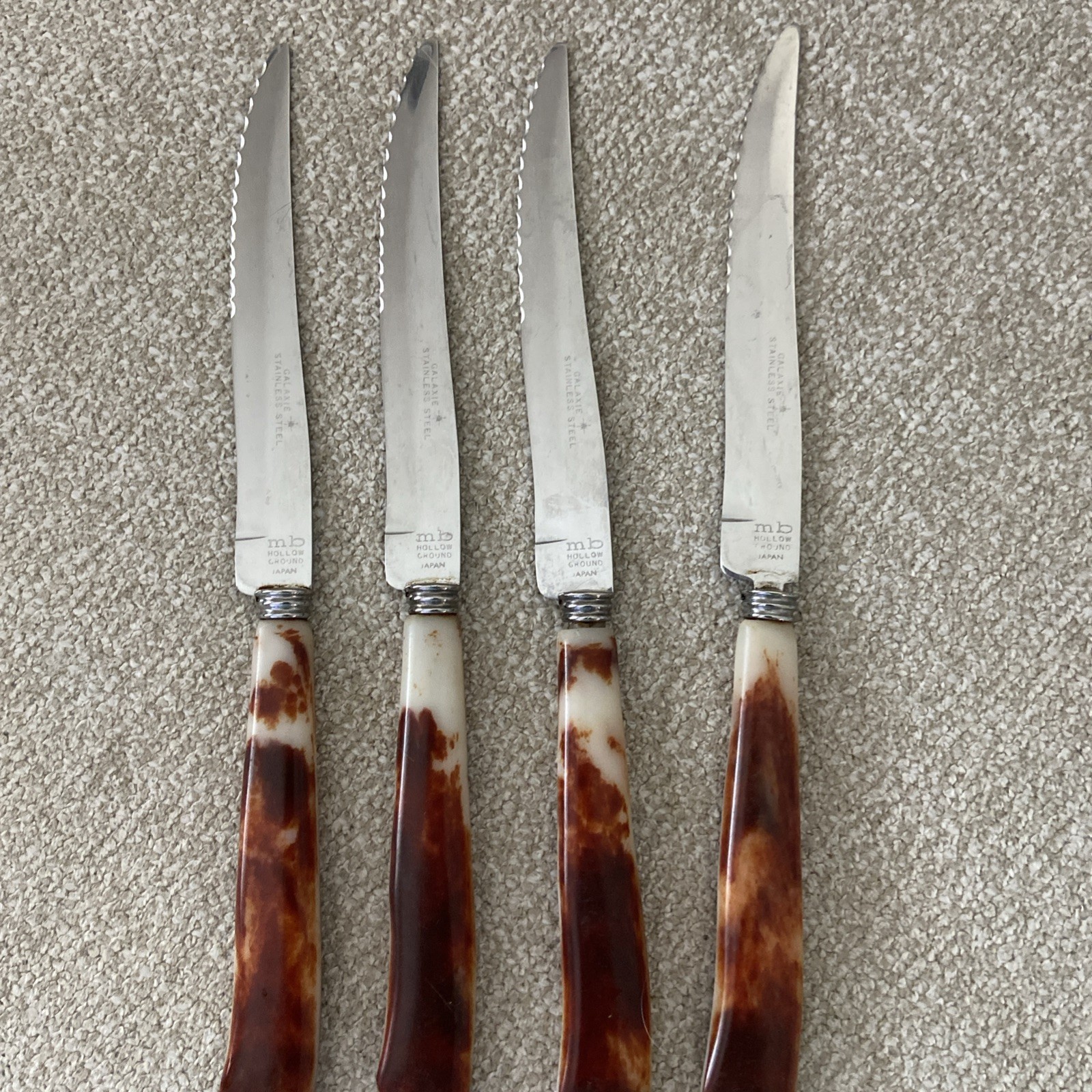 4Vintage MB Hollow Ground Japan Galaxie Stainless Steel Knives Bakelite Handles