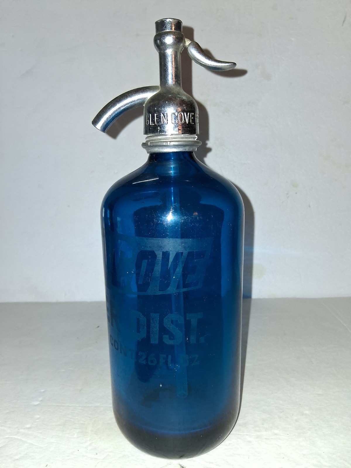 Vintage Cobalt Blue Seltzer Bottle Glen Cove Beer Distributor N.Y. 26 Fluid OZ Vintage Cobalt Blue Seltzer Bottle Glen Cove Beer Distributor N.Y. 26 Fluid OZ