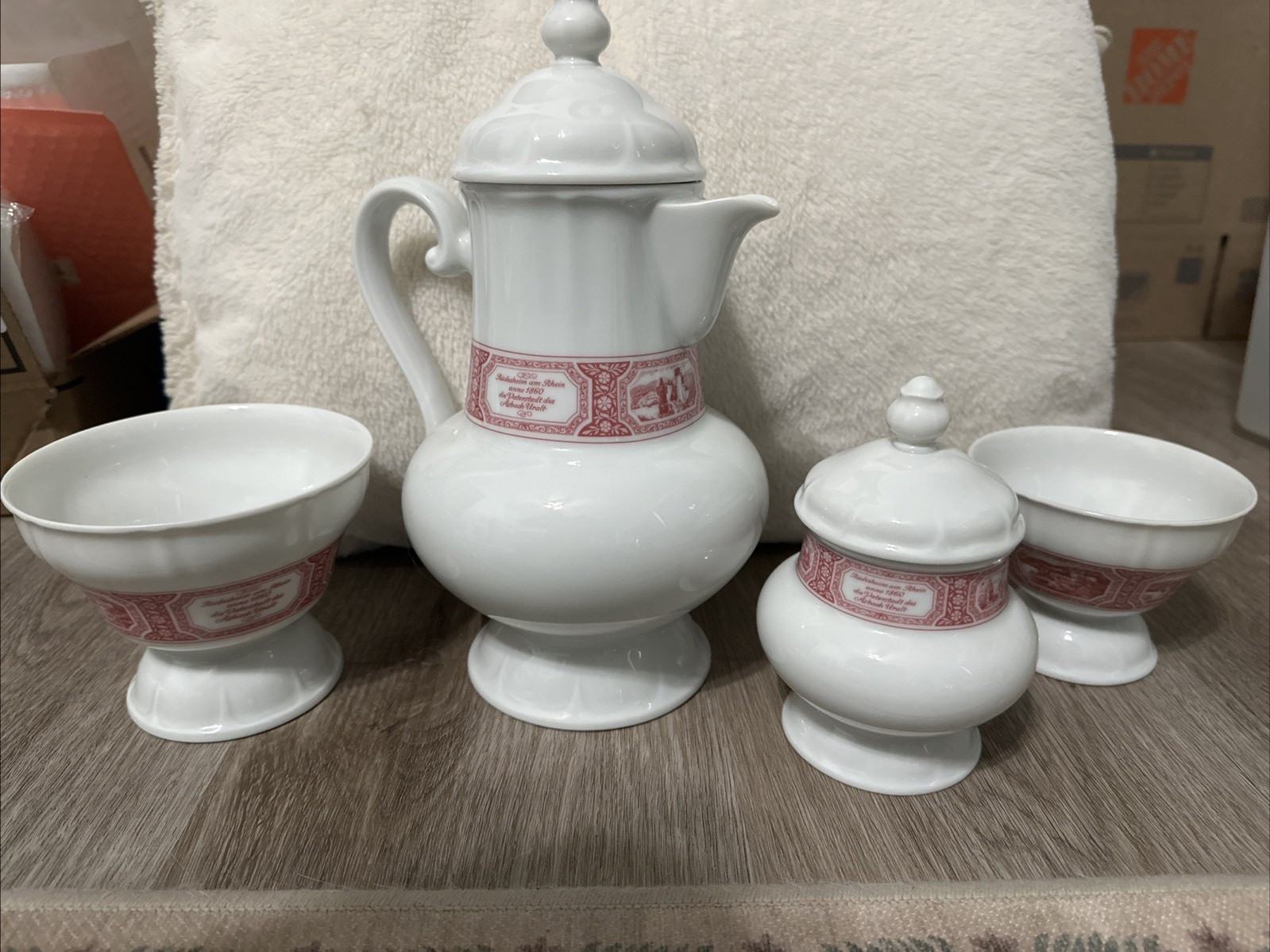 Heinrich Porzellan Vintage (Germany) Rüdesheimer Two Bowls, Sugar Bowl, Teapot Heinrich Porzellan Vintage (Germany) Rüdesheimer Two Bowls, Sugar Bowl, Teapot