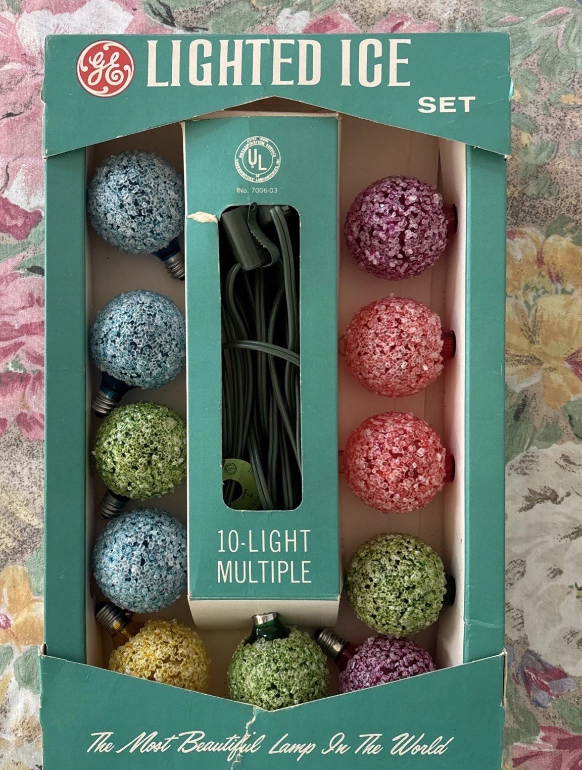Vintage GE Lighted Ice Set of 10 with 1 Extra. New Old Stock In Original Box