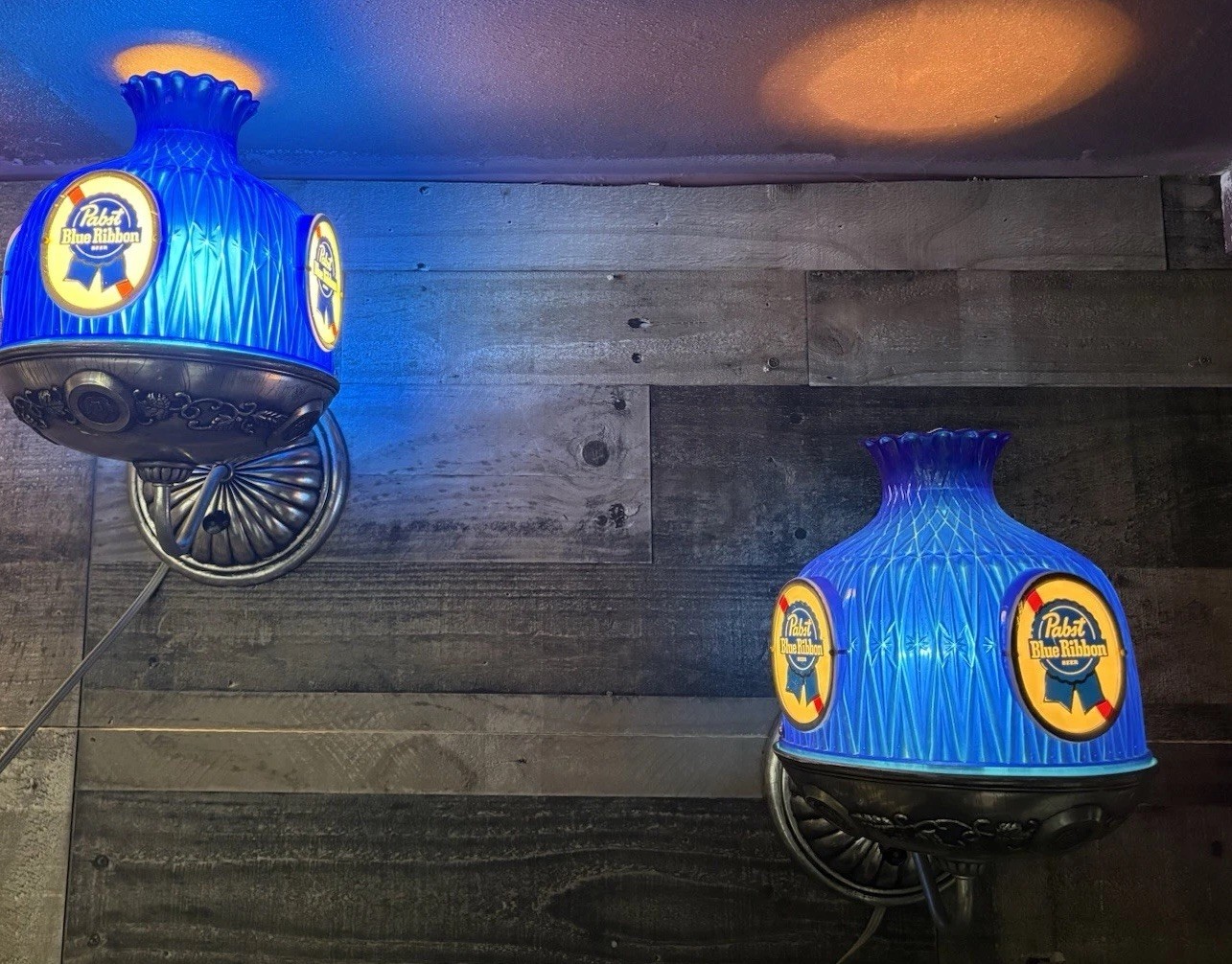 VINTAGE PABST BLUE RIBBON Hang Up LIGHT UP BEER SCONCE Lamp Set Of 2 Working
