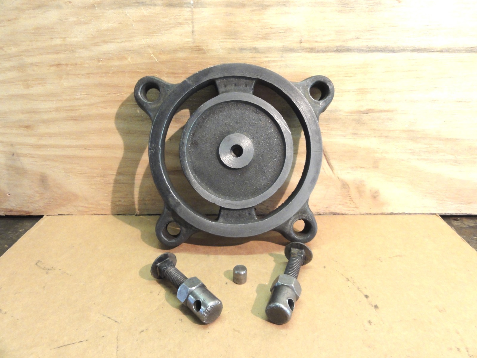 VINTAGE WILTON USA 1945 BULLET VISE SWIVEL BASE REMOVED FROM 5 VINTAGE WILTON USA 1945 BULLET VISE SWIVEL BASE REMOVED FROM 5