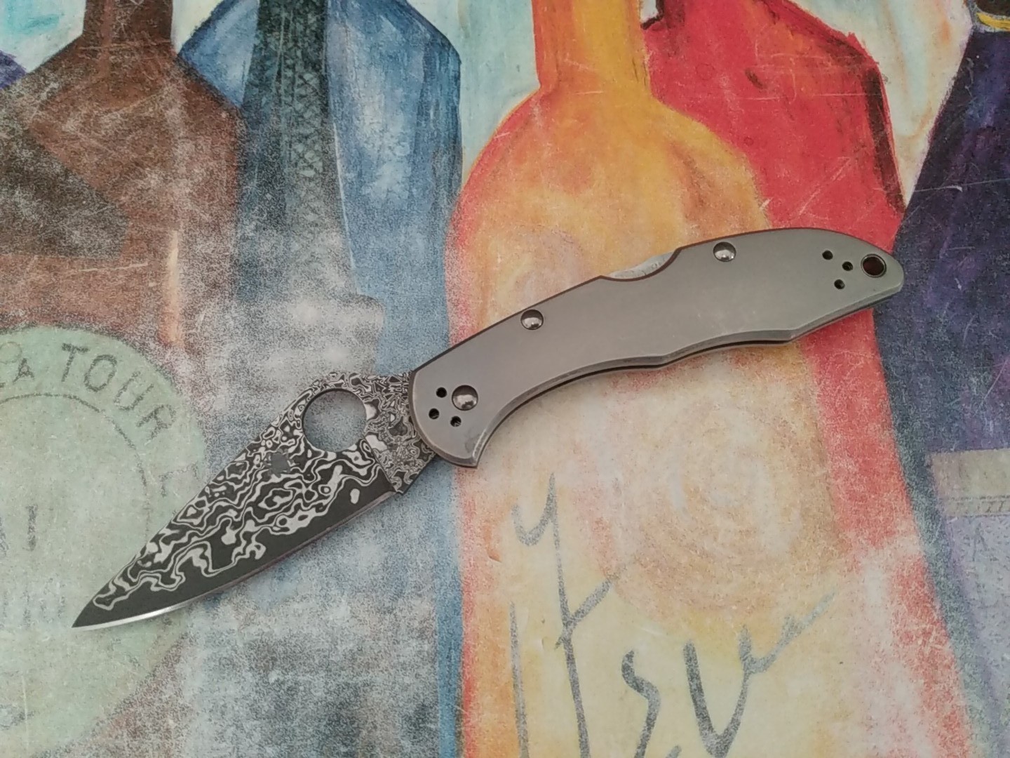 Spyderco Delica 4, VG-10 Damascus Plain Blade, Titanium Handle