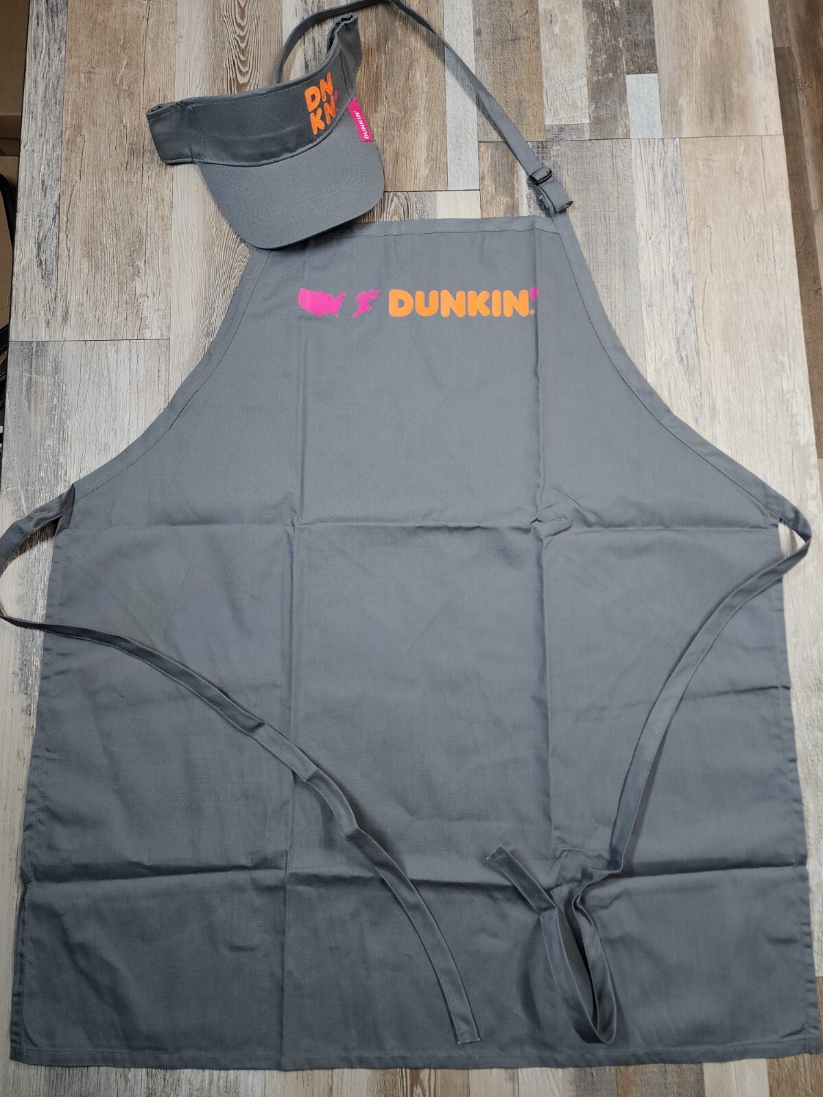 New Without Tags Set GRAY Dunkin Donuts Uniform Apron S/M +Adult Visor New Without Tags Set GRAY Dunkin Donuts Uniform Apron S/M +Adult Visor