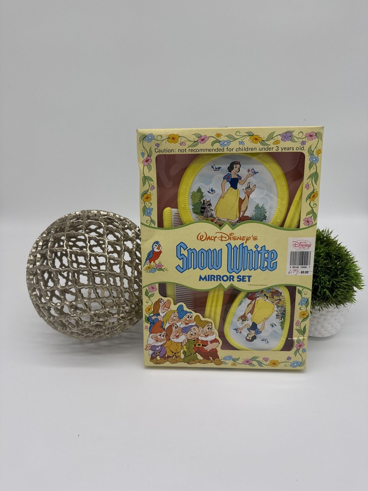 Disney Snow White Mirror Set Boxed Vanity Collectible Evil Queen Magic