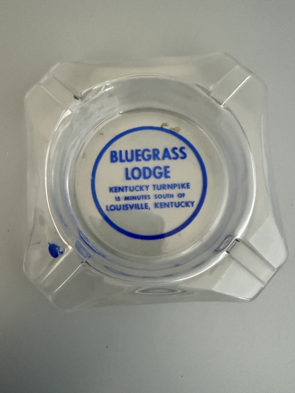 Ashtray vintage Bluegrass Lodge Kentucky Turnpike Clear Glass 4X4 Ashtray vintage Bluegrass Lodge Kentucky Turnpike Clear Glass 4X4