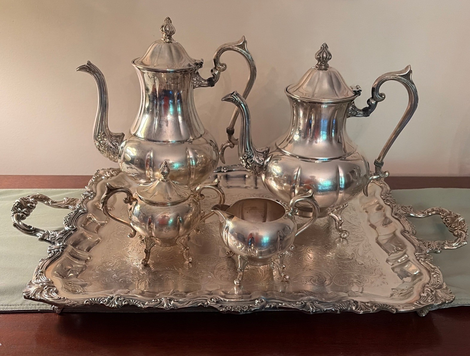 Vintage SHERIDAN Silver on Copper 5-piece Tea/Coffee Set Including Butler’s Tray