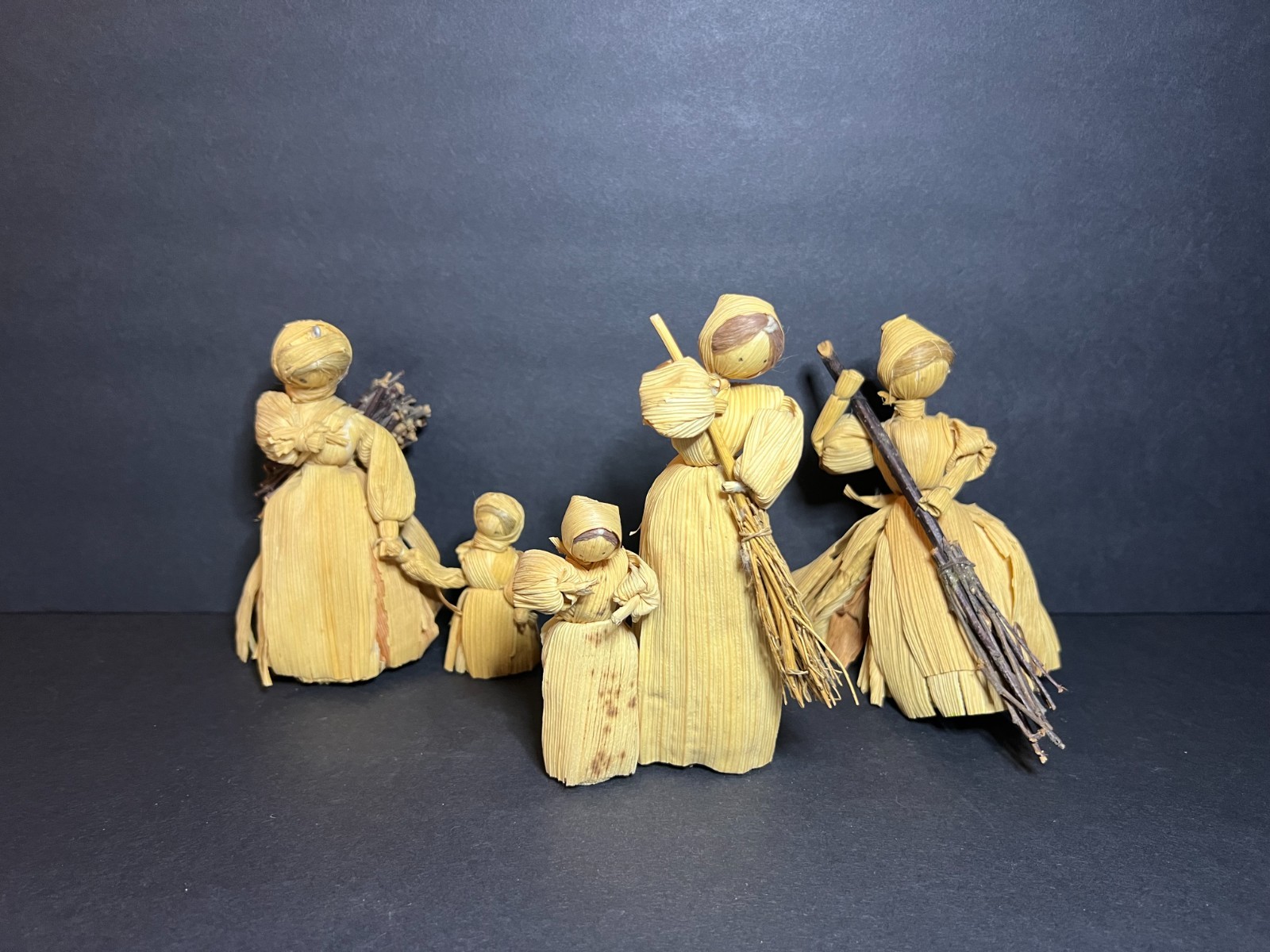 Vintage Lot of 3 Czechoslovakia Handmade Folk Art Corn Husk Women & Children Vintage Lot of 3 Czechoslovakia Handmade Folk Art Corn Husk Women & Children