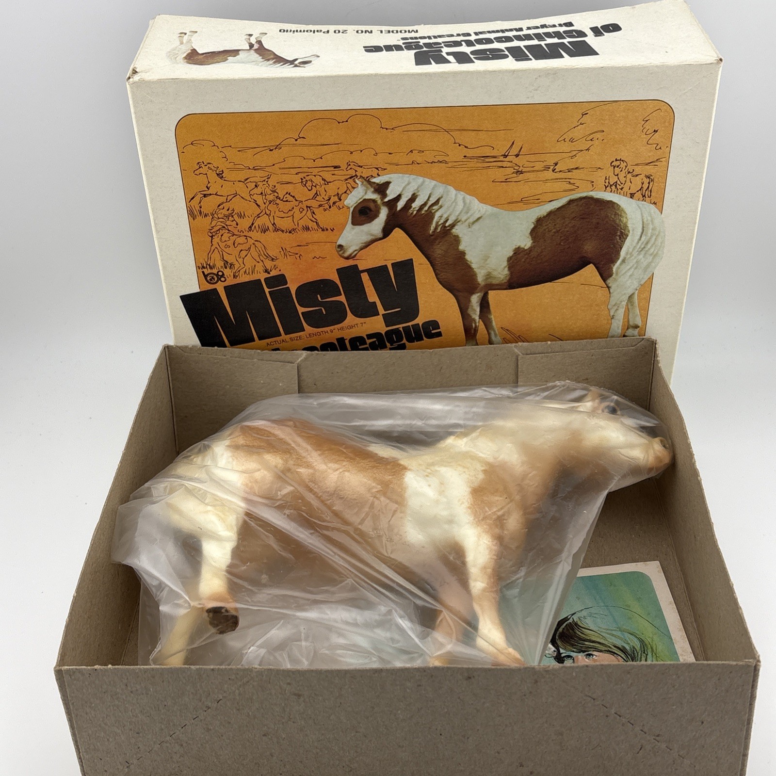 Vintage Breyer Horse #20 Marguerite Henry’s Misty of Chincoteague Picture Box Vintage Breyer Horse #20 Marguerite Henry’s Misty of Chincoteague Picture Box