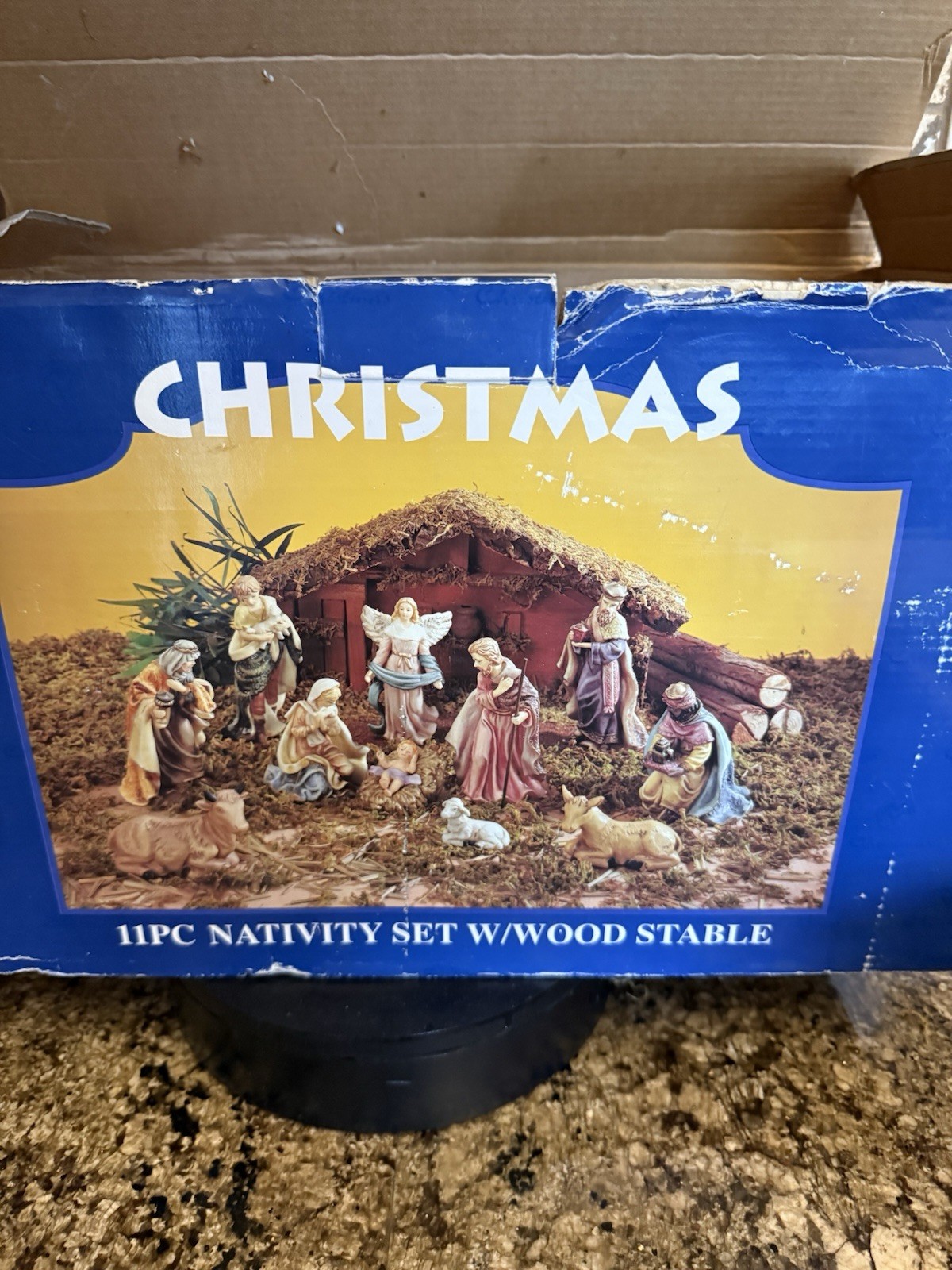 VTG Nativity Scene 11 Piece Set Wooden Stable Ceramic Figures Boxed Xmas Nice