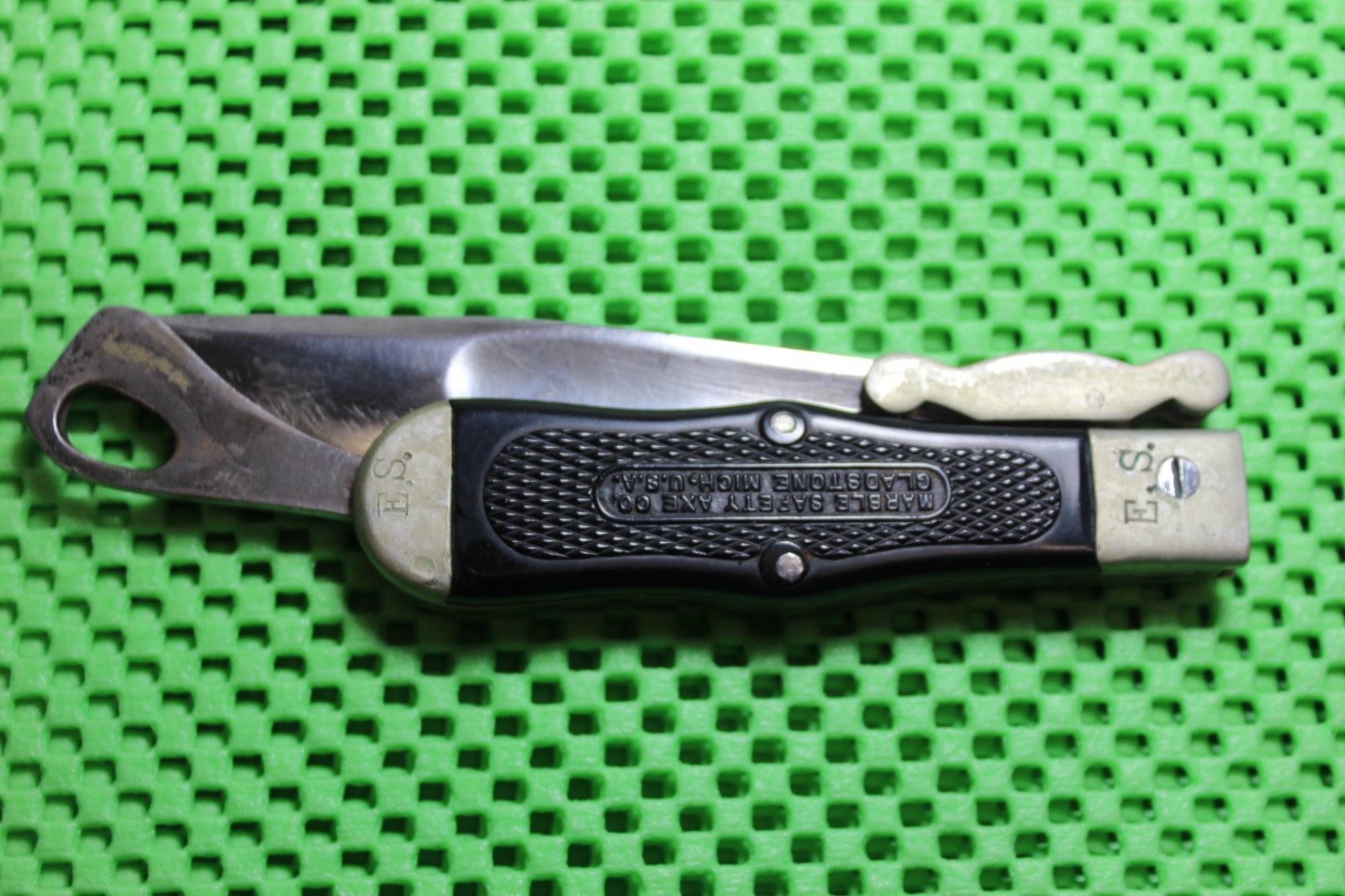 Marble's Safety Knife 1913 M.S.A. 2nd Mod. 4 1/4 Marble's Safety Knife 1913 M.S.A. 2nd Mod. 4 1/4