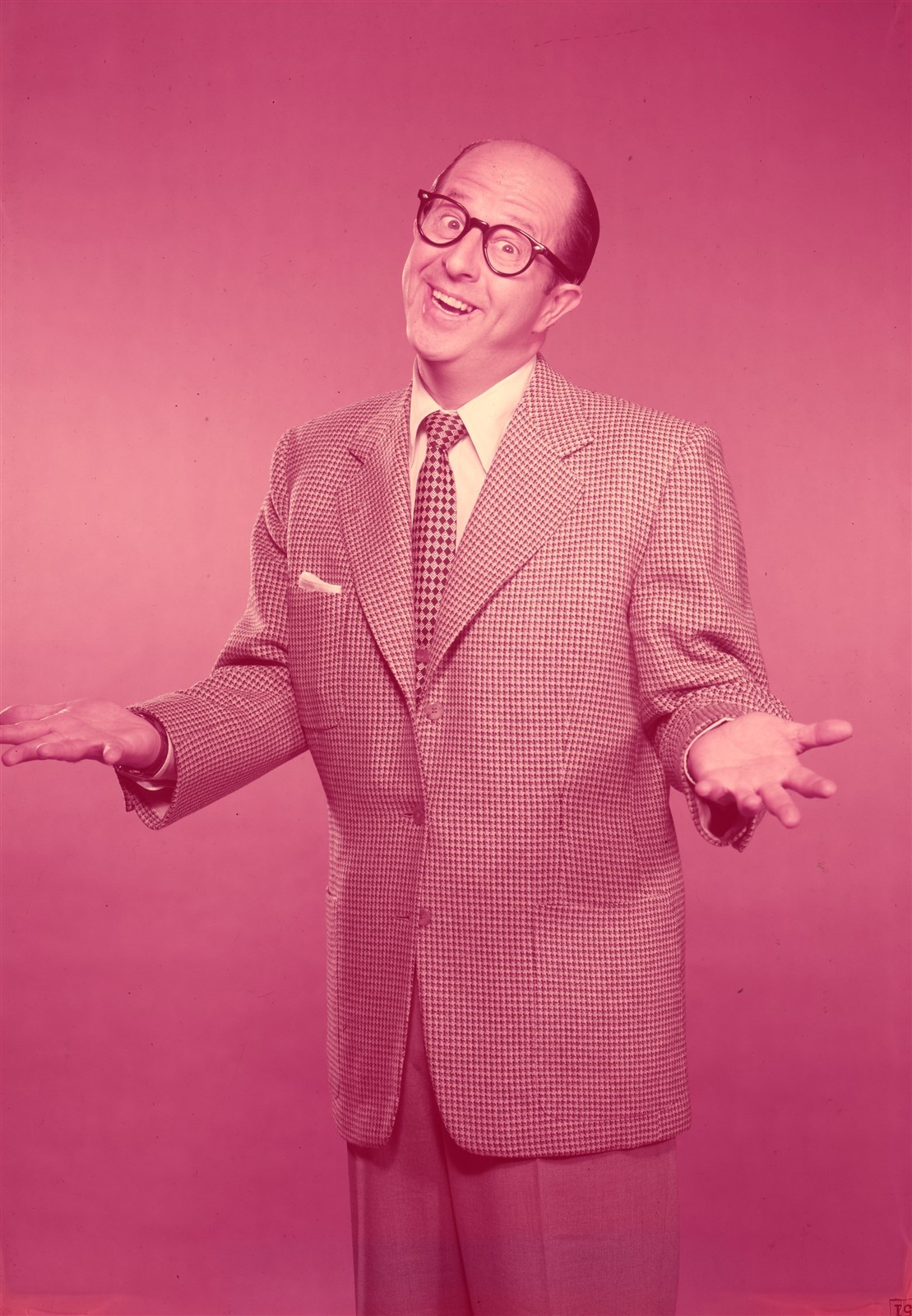 PFE4-518 PHIL SILVERS 1956 ORIGINAL NY MIRROR COVER SHOOT 5X7 COLOR TRANSPARENCY