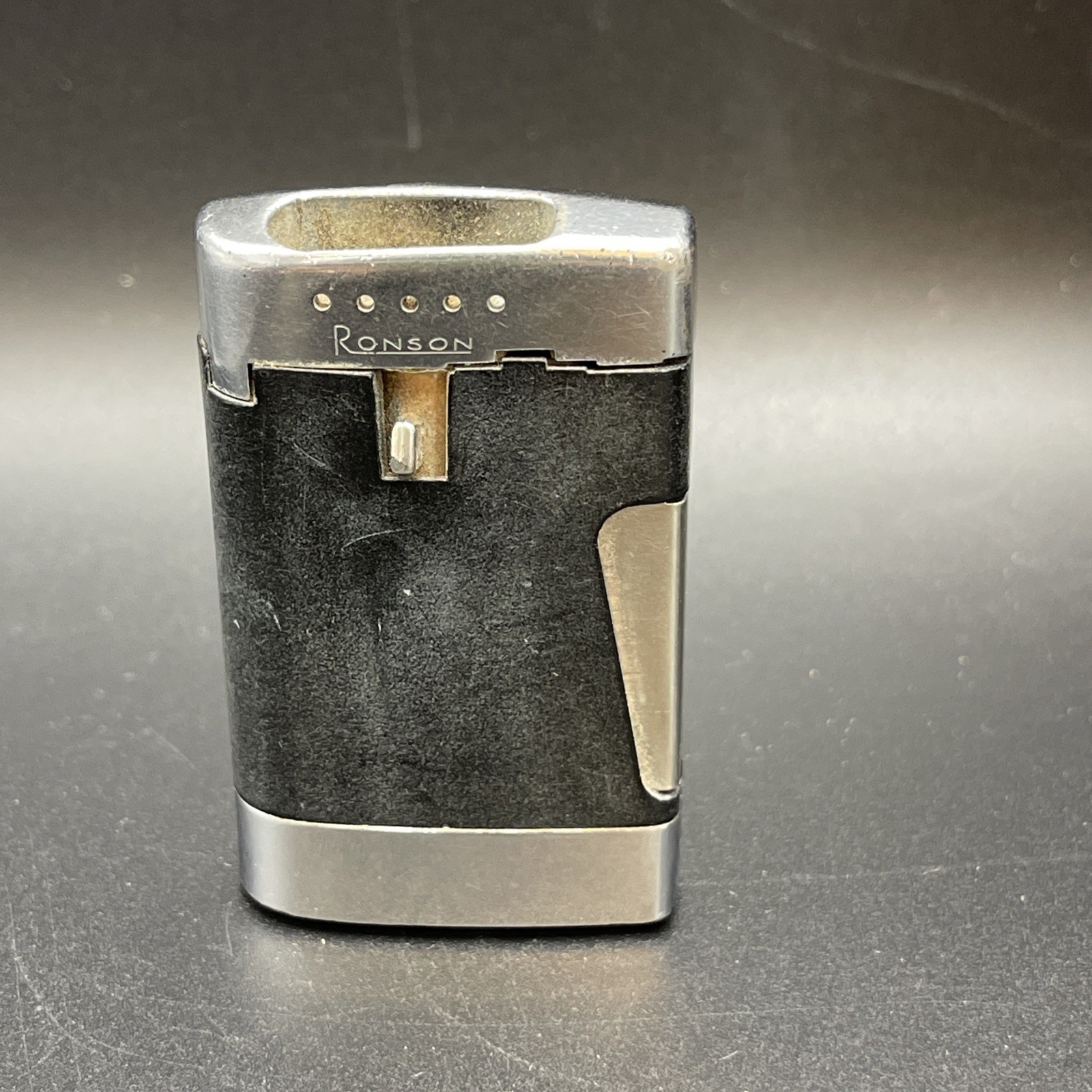 Vintage Ronson COMET Butane Gas Lighter Black Silver Woodbridge NJ For Repair