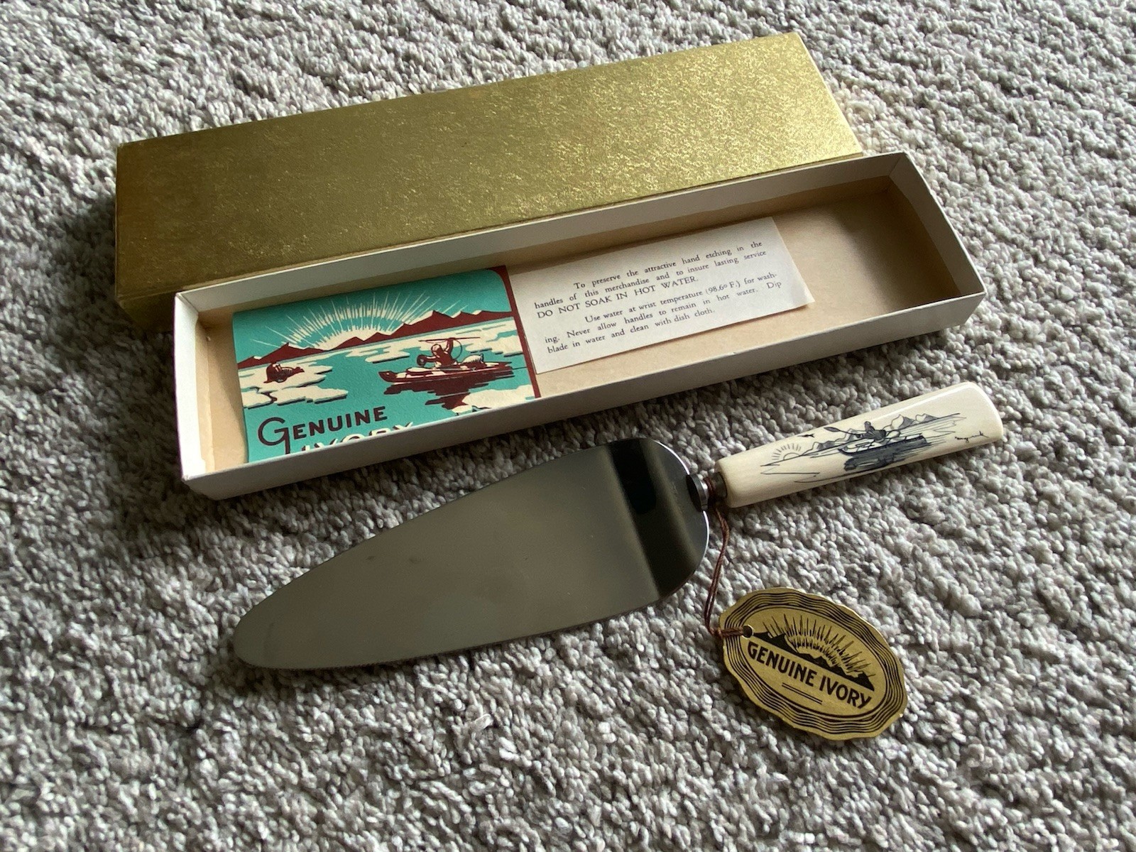 Vtg Native American Bone Scrimshaw Style Cake Knife Canoe Mountain scene 50s MCM Vtg Native American Bone Scrimshaw Style Cake Knife Canoe Mountain scene 50s MCM