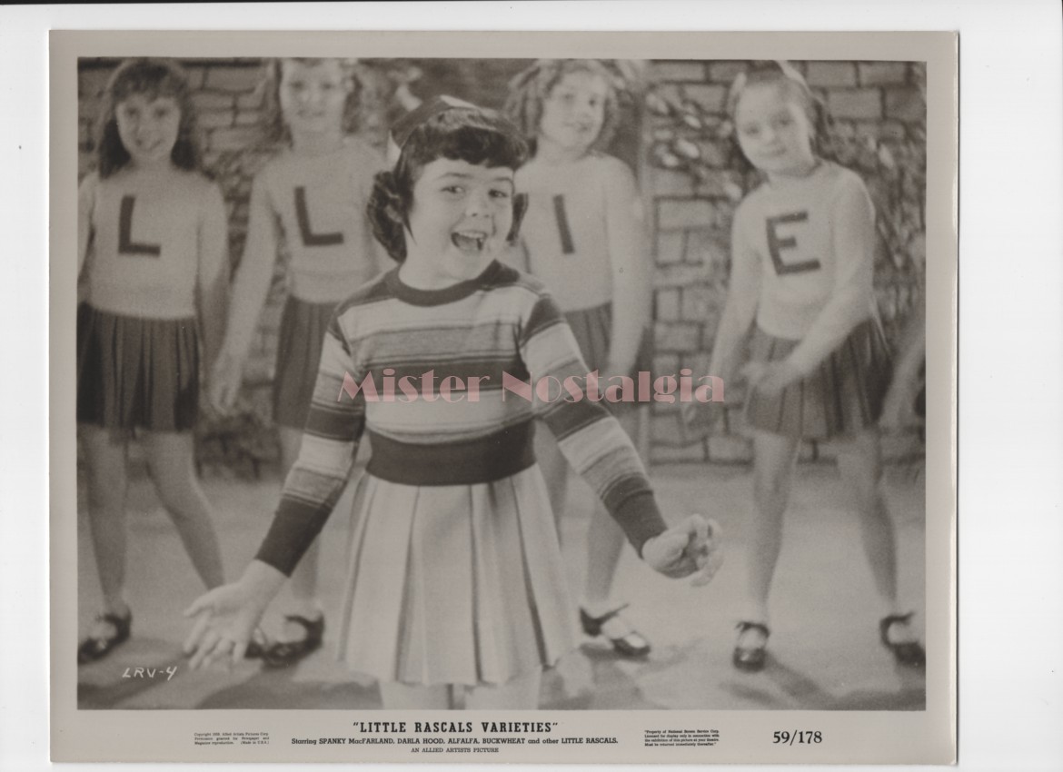 Vintage Photo 1938 Darla Hood singing in Little Rascals Varieties