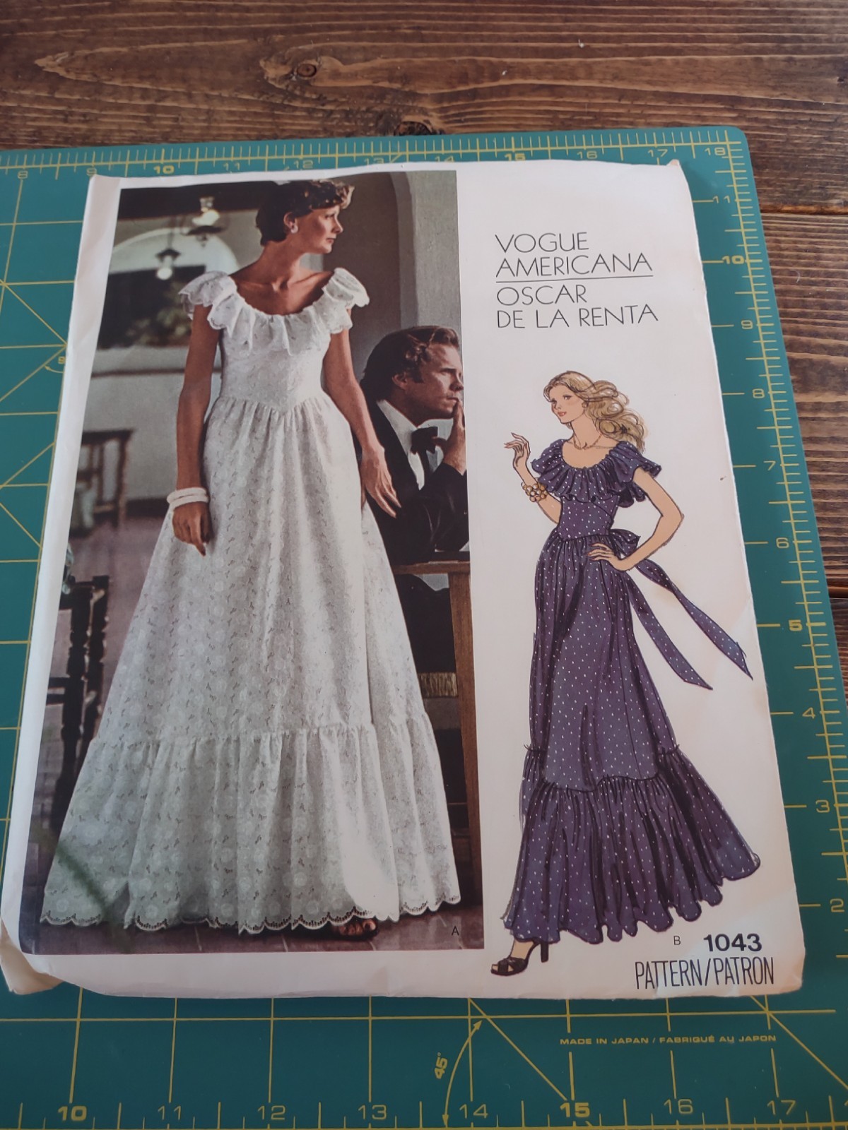 Vtg Oscar de la Renta Vogue Americana 1043 Dress Sewing Pattern Sz 12 Cut 70s Vtg Oscar de la Renta Vogue Americana 1043 Dress Sewing Pattern Sz 12 Cut 70s