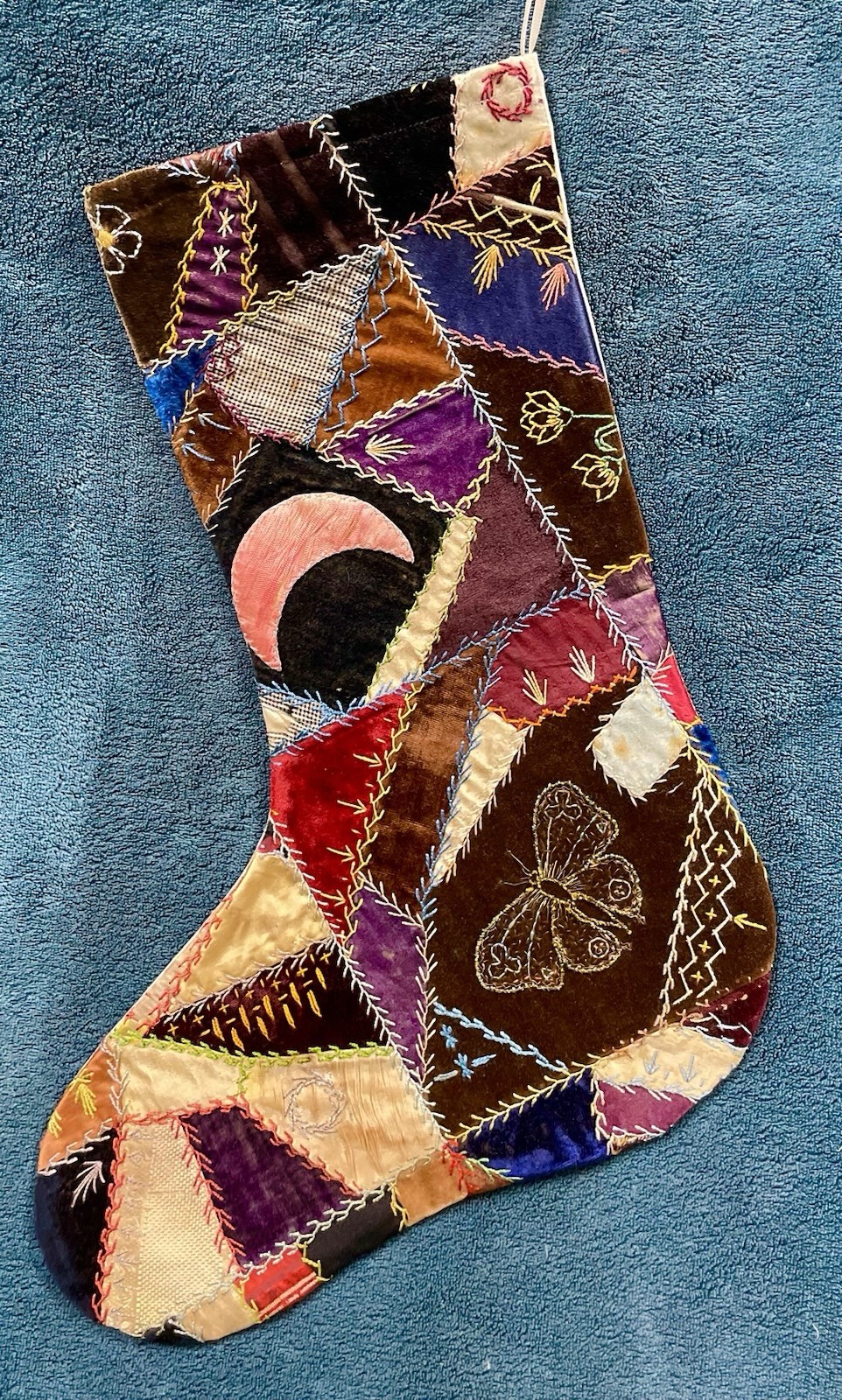 GORGEOUS ANTIQUE VINTAGE CRAZY QUILT CHRISTMAS STOCKING CUTTER QUILT 26-86 GORGEOUS ANTIQUE VINTAGE CRAZY QUILT CHRISTMAS STOCKING CUTTER QUILT 26-86