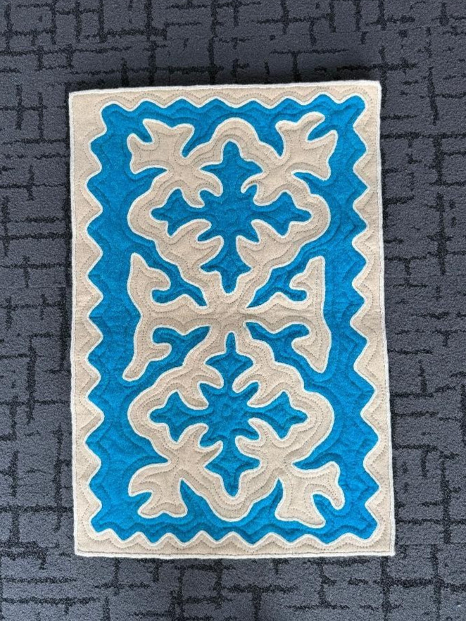 AUTHENTIC HAND CRAFTED KYRGYZ FELT NATURAL WOOL SHYRDAK RUG - APPROX 23 AUTHENTIC HAND CRAFTED KYRGYZ FELT NATURAL WOOL SHYRDAK RUG - APPROX 23