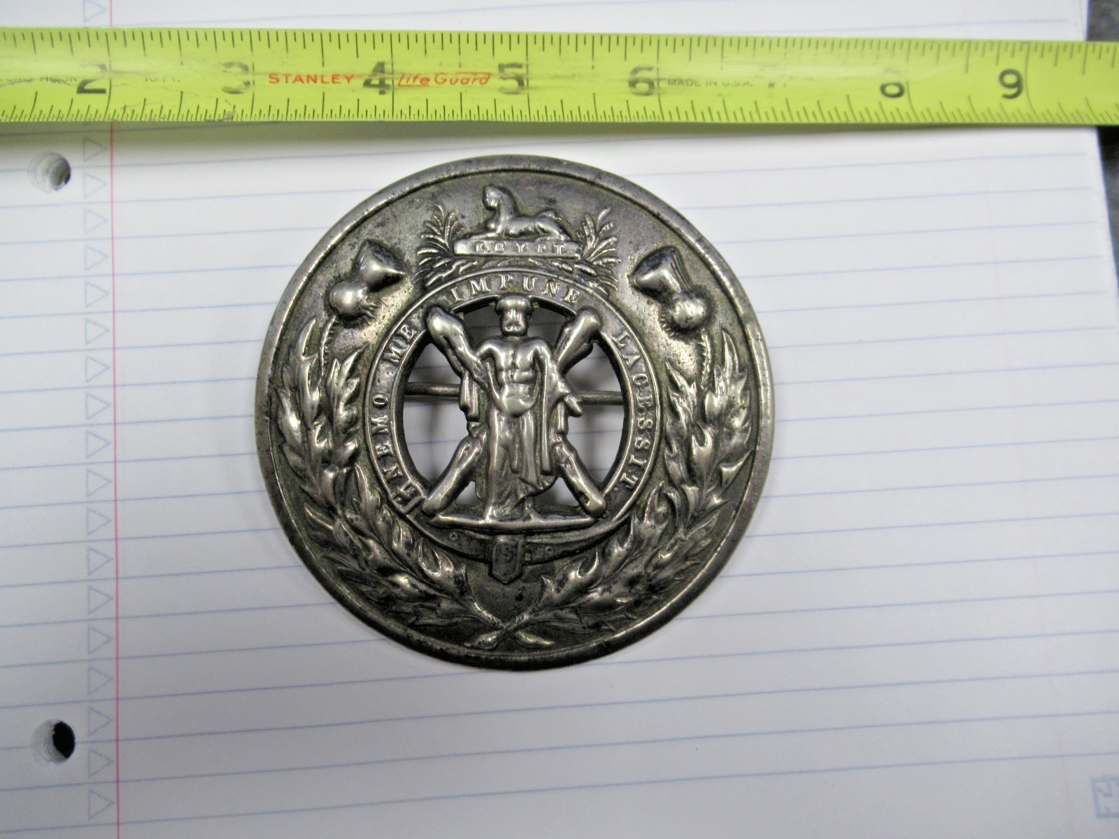 Old British Army Black Watch Royal Highland Regiment Pipers Plaid Brooch Badge