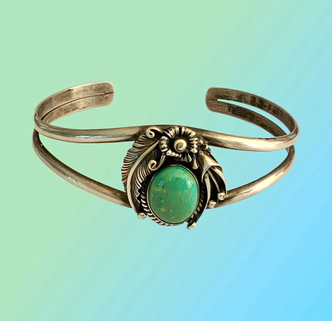 Vintage Sterling Silver Turquoise Cuff Bracelet Southwest Style Vintage Sterling Silver Turquoise Cuff Bracelet Southwest Style