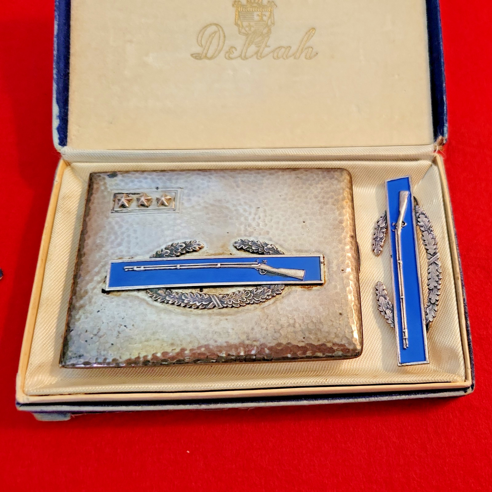 WWII Sterling CIB Combat Infantryman Badge Cigarette Case Pin Set Delta Box