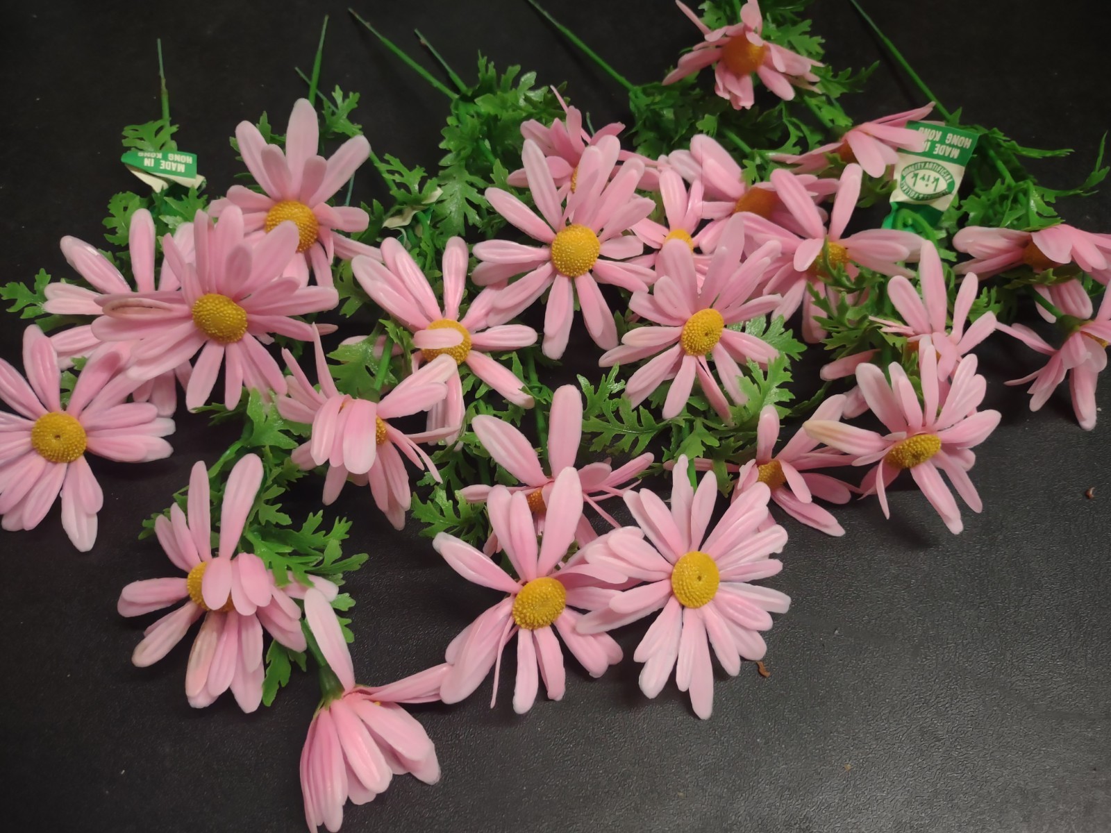 12 Stems Genuine 1960s Vintage Plastic Flowers - Marguerite Daisy 8 inches by 2 12 Stems Genuine 1960s Vintage Plastic Flowers - Marguerite Daisy 8 inches by 2