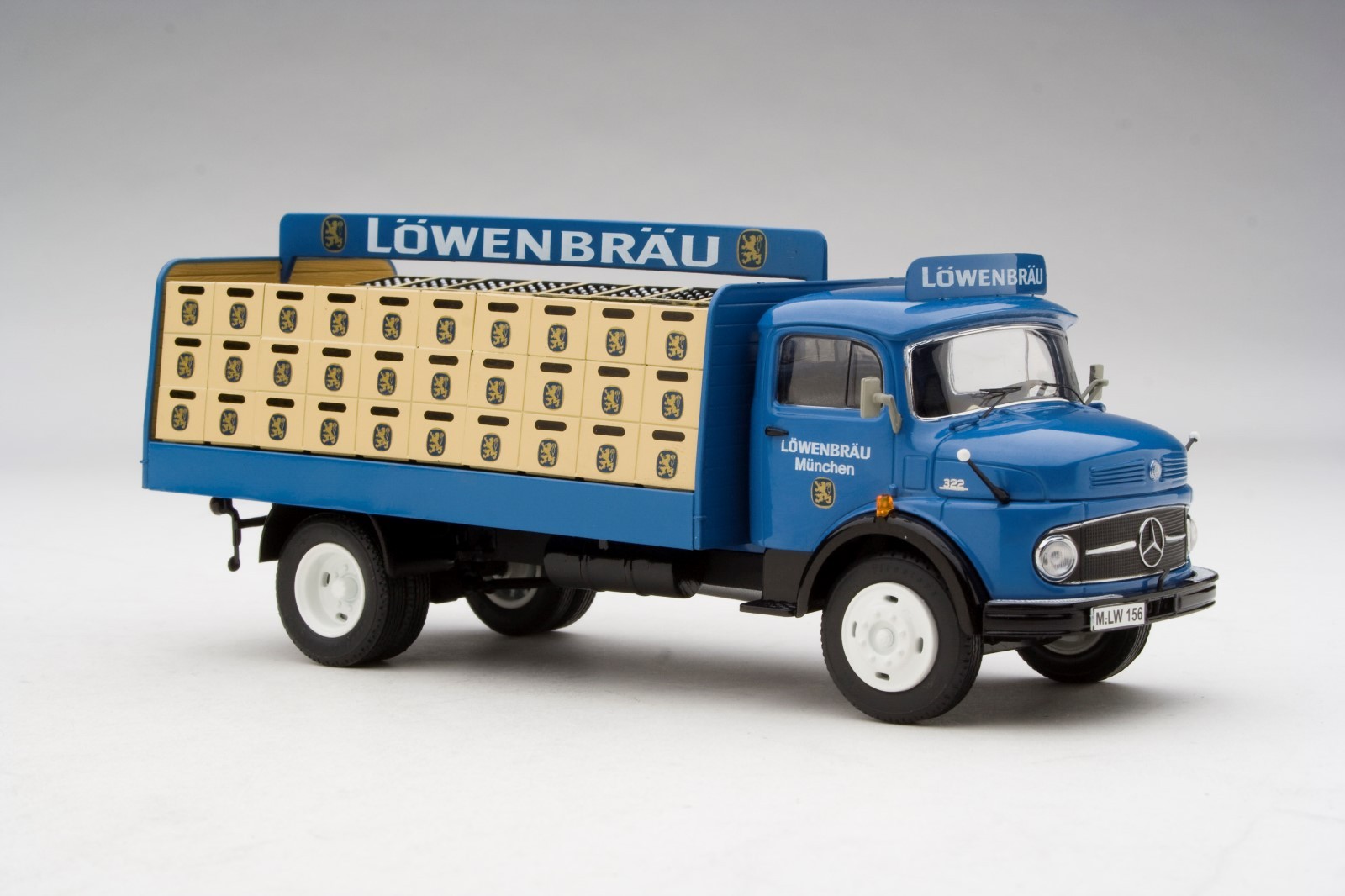 Schuco | 1:43 | Mercedes-Benz L322 | Lowenbrau Beers Delivery Truck | # SHU03267