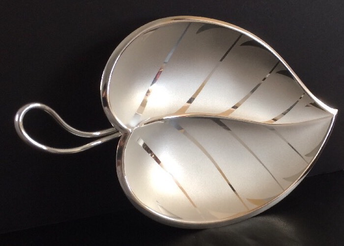 Vintage Leaf Shape 12\