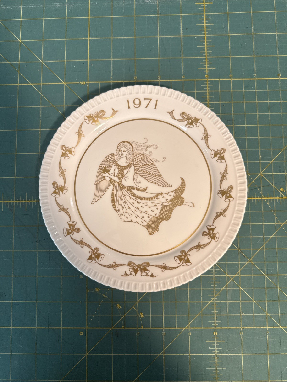 Vintage 1971 The Second Spode Christmas Carols Plate 8