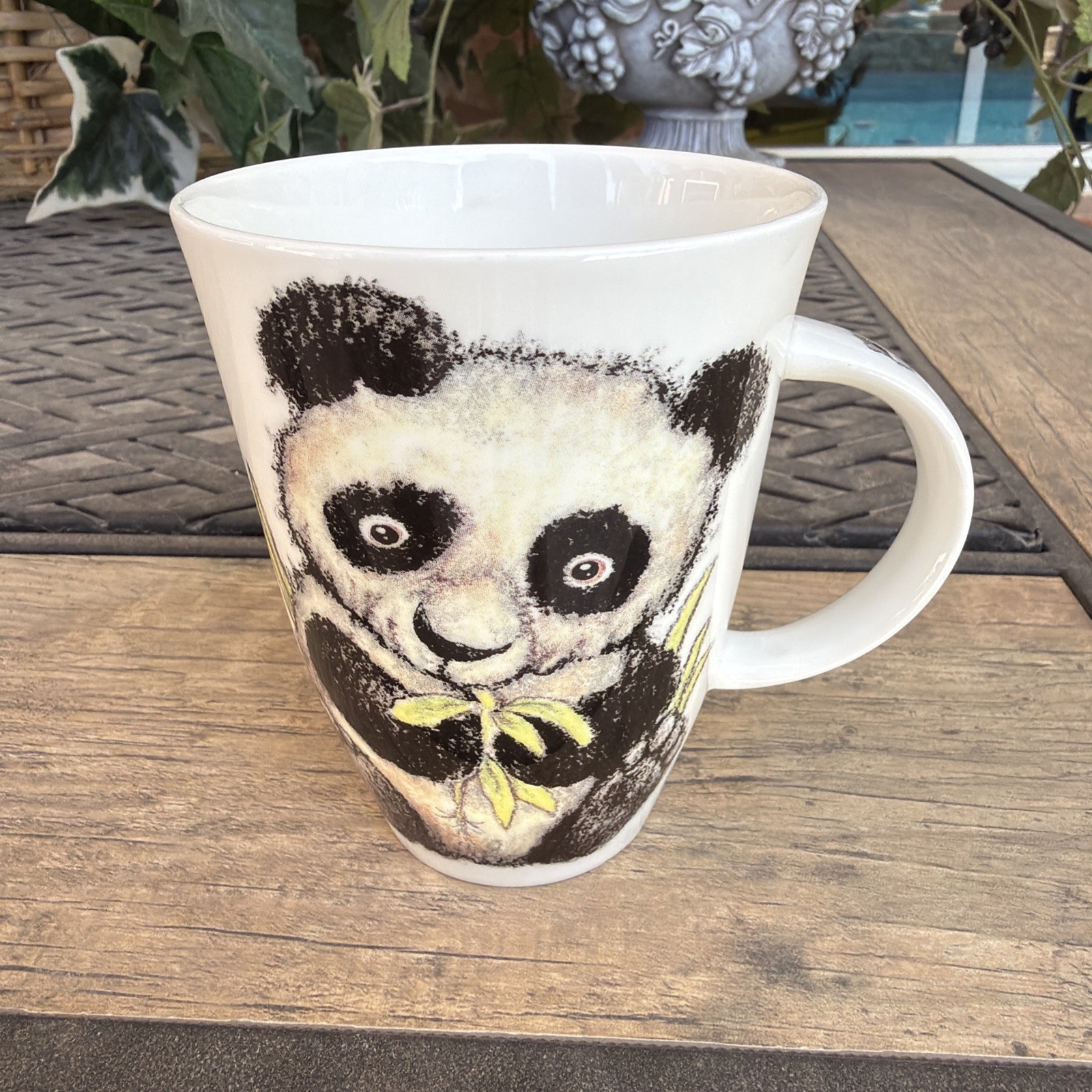 Roy Kirkham Fine Bone China England Mother and Baby Panda Bear Mug 12 Oz Roy Kirkham Fine Bone China England Mother and Baby Panda Bear Mug 12 Oz