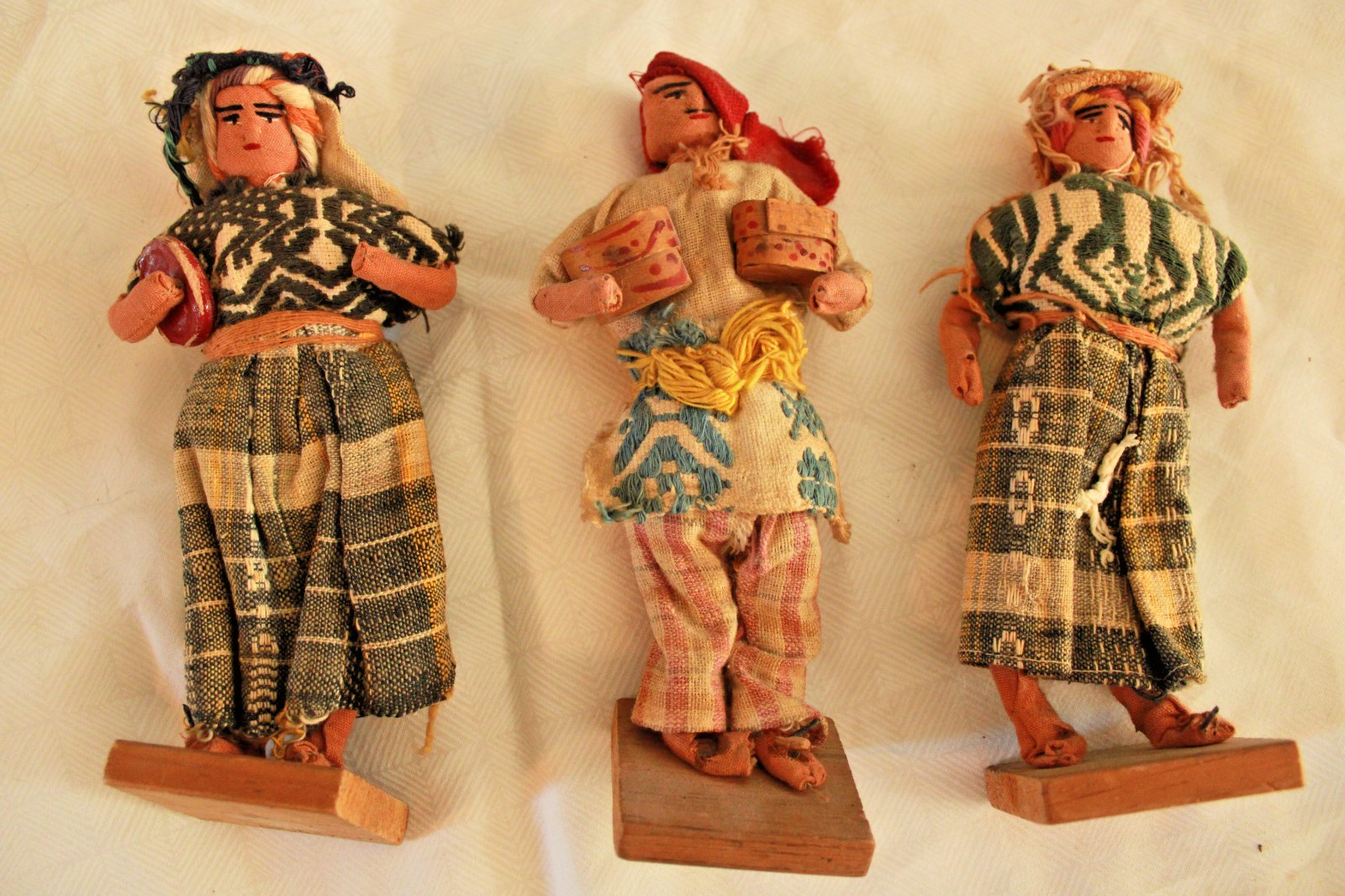 Vintage Boy & GIRLS DOLL FIGURINE'S   On Wood Base   Made in Japan   7