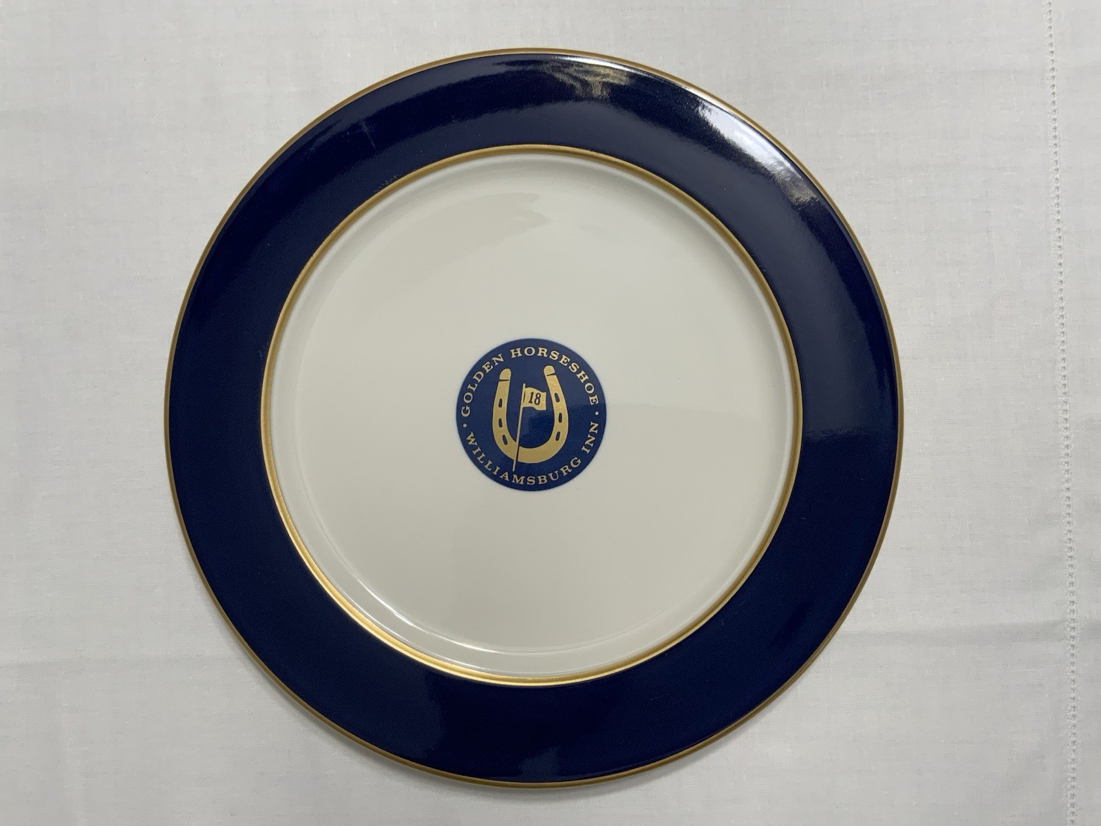 Williamsburg Inn Collector Plate 11” Golden Horseshoe Golf Club Williamsburg, Va