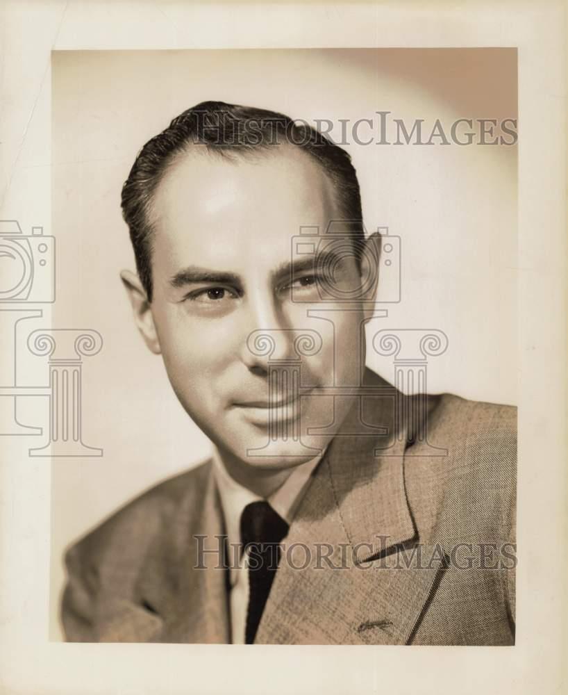 Press Photo NBC Radio sportscaster Bill Stern of \