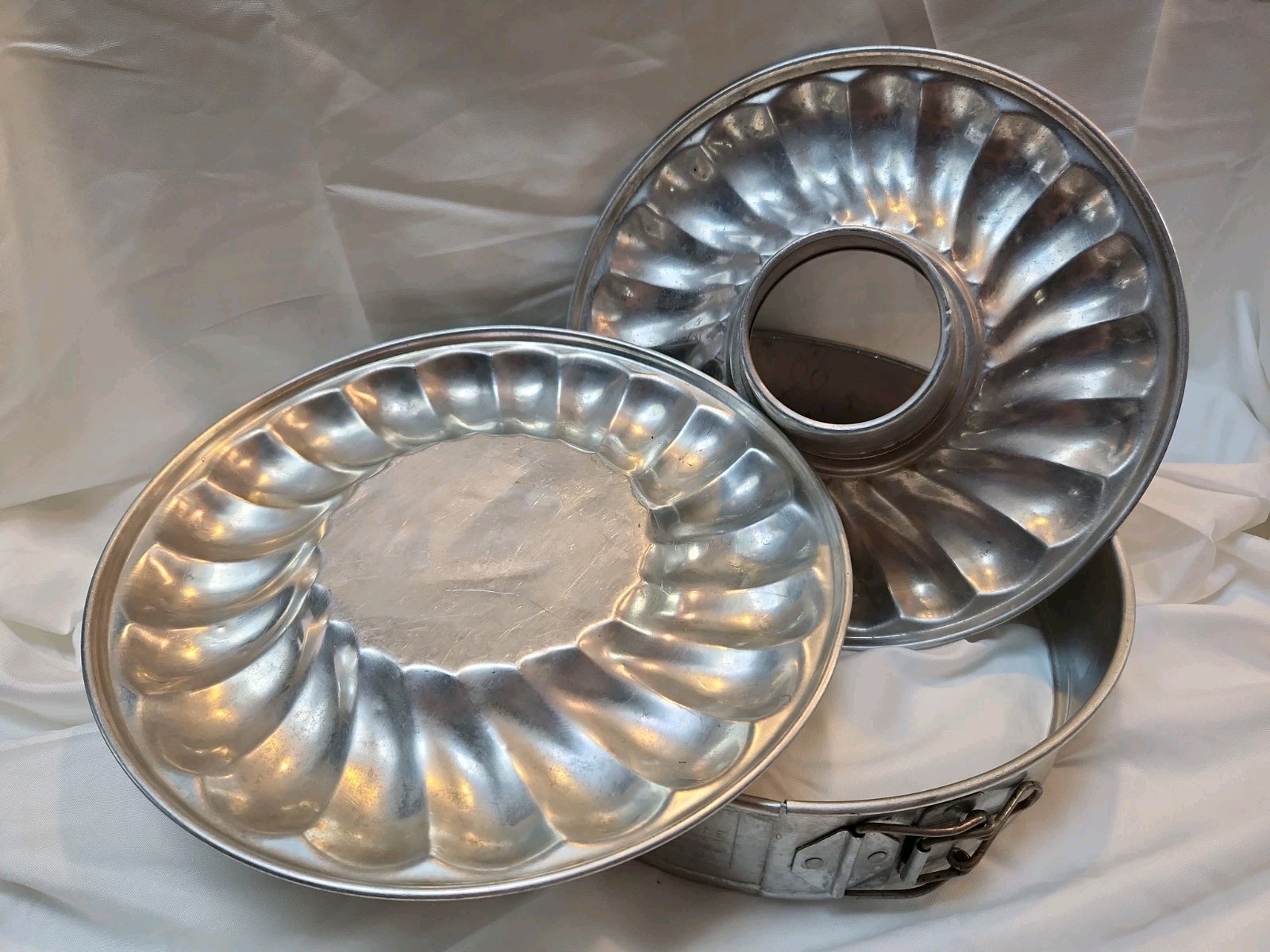 3pc Hillware Aluminum Bundt Pan Angel Food Cake Springform 3pc Hillware Aluminum Bundt Pan Angel Food Cake Springform