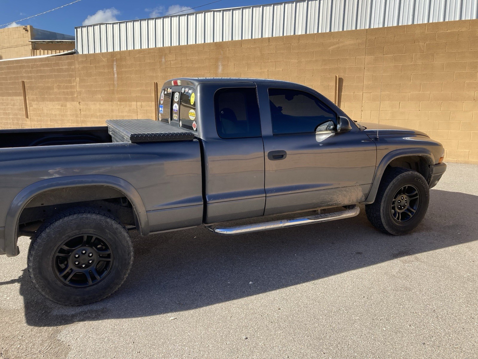 Dodge Dakota 2004 4x4 Truck