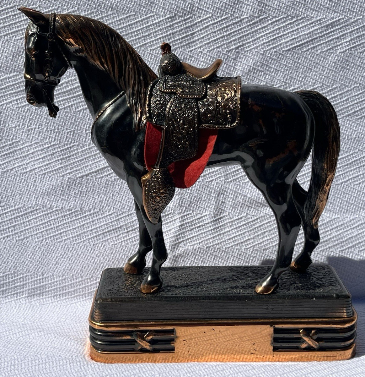 Abbotwares Z477 Horse Statue Heavy Pot Metal Removable Saddle Vintage 1940's