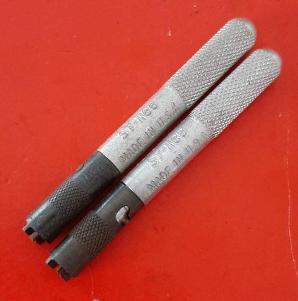 2 NOS NEW Blackhawk Tools Flat Tip Slotted Screw Starter ST-1166 Made in the USA 2 NOS NEW Blackhawk Tools Flat Tip Slotted Screw Starter ST-1166 Made in the USA