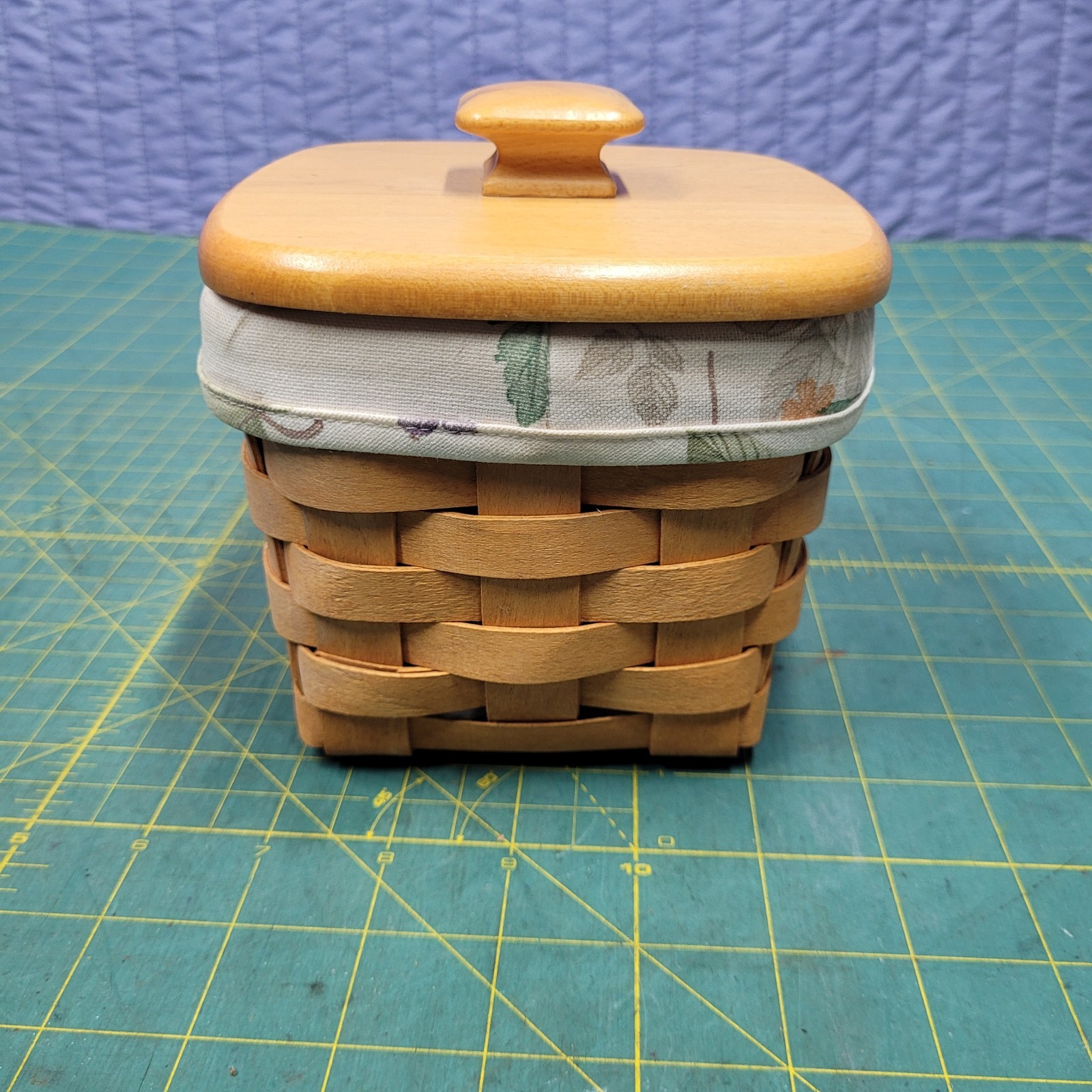 Vintage Longaberger Small Basket With Lid 4.5”