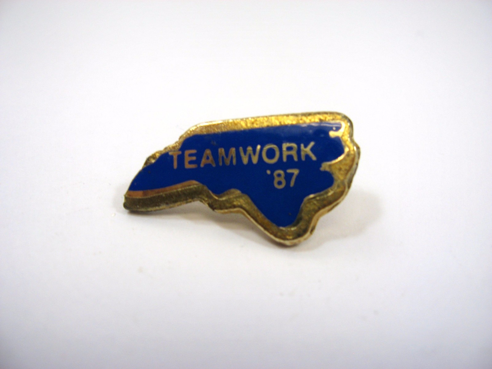 Vintage 1987 North Carolina Pin Teamwork '87 NC State Shape Blue Enamel Gold Vintage 1987 North Carolina Pin Teamwork '87 NC State Shape Blue Enamel Gold