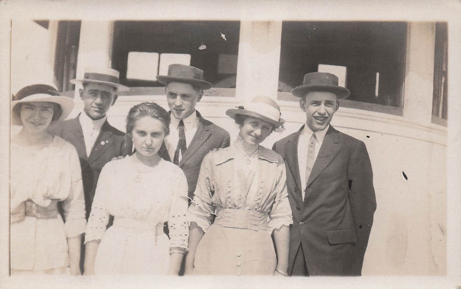 RPPC Men Women Group Fashion Hats on Steamer Susquehanna Photo Postcard 28A