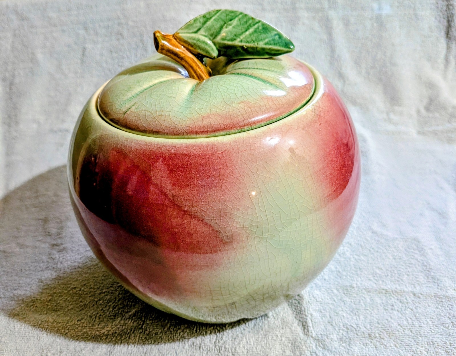 Vintage McCoy Cookie Jar Blushing Apple Red And Green
